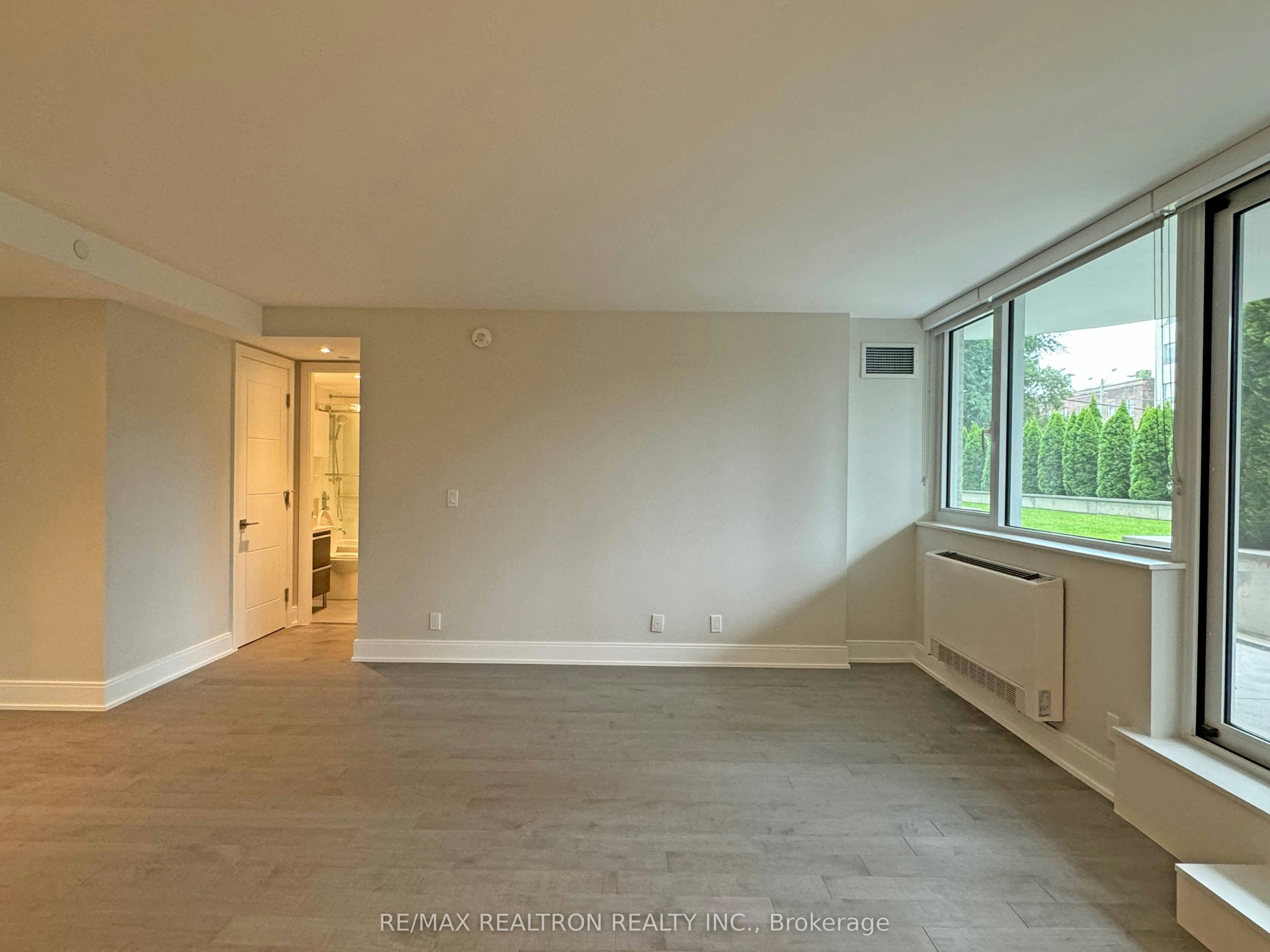108-11 Walmer Road, Toronto, ON, M5R 2W9 - 5