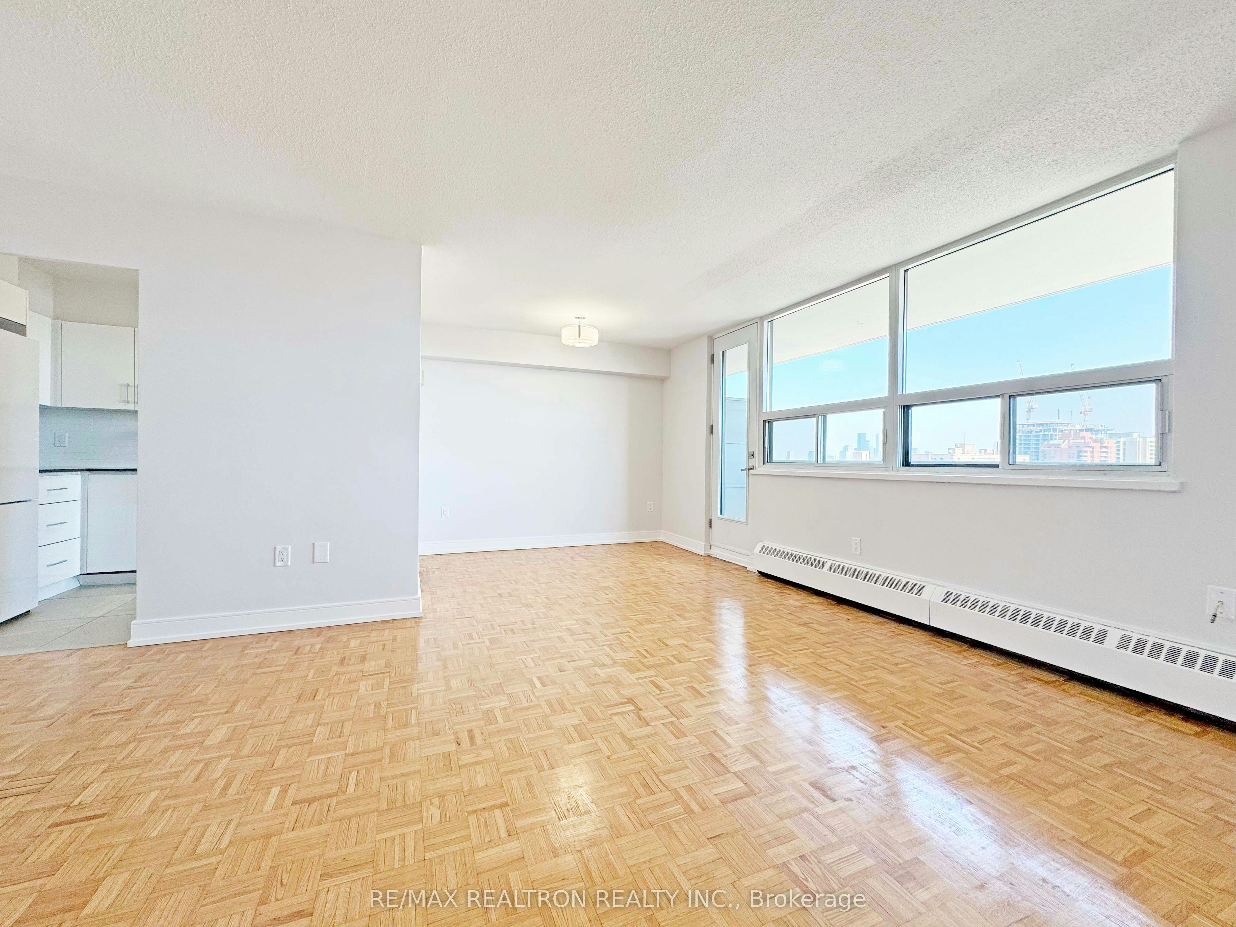 1208-1500 Bathurst Street, Toronto, ON, M5P 3L3