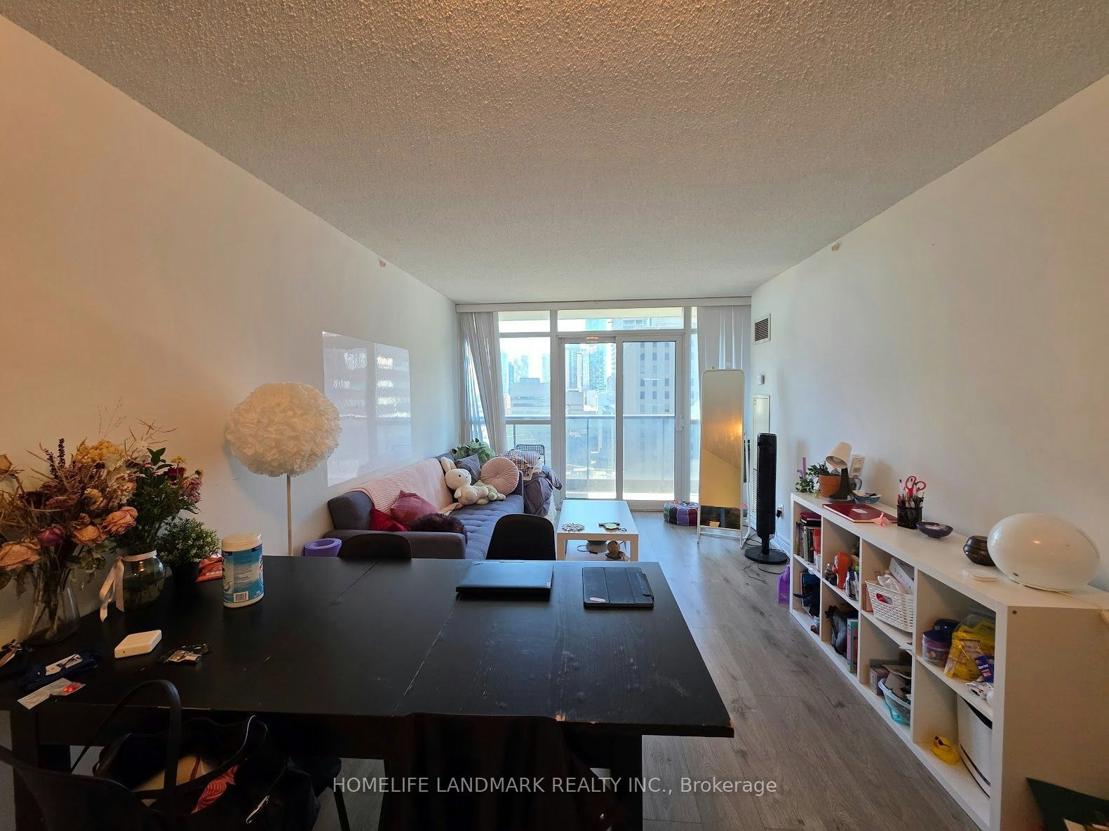1810-21 Carlton Street, Toronto, ON, M5B 1L3 - 4