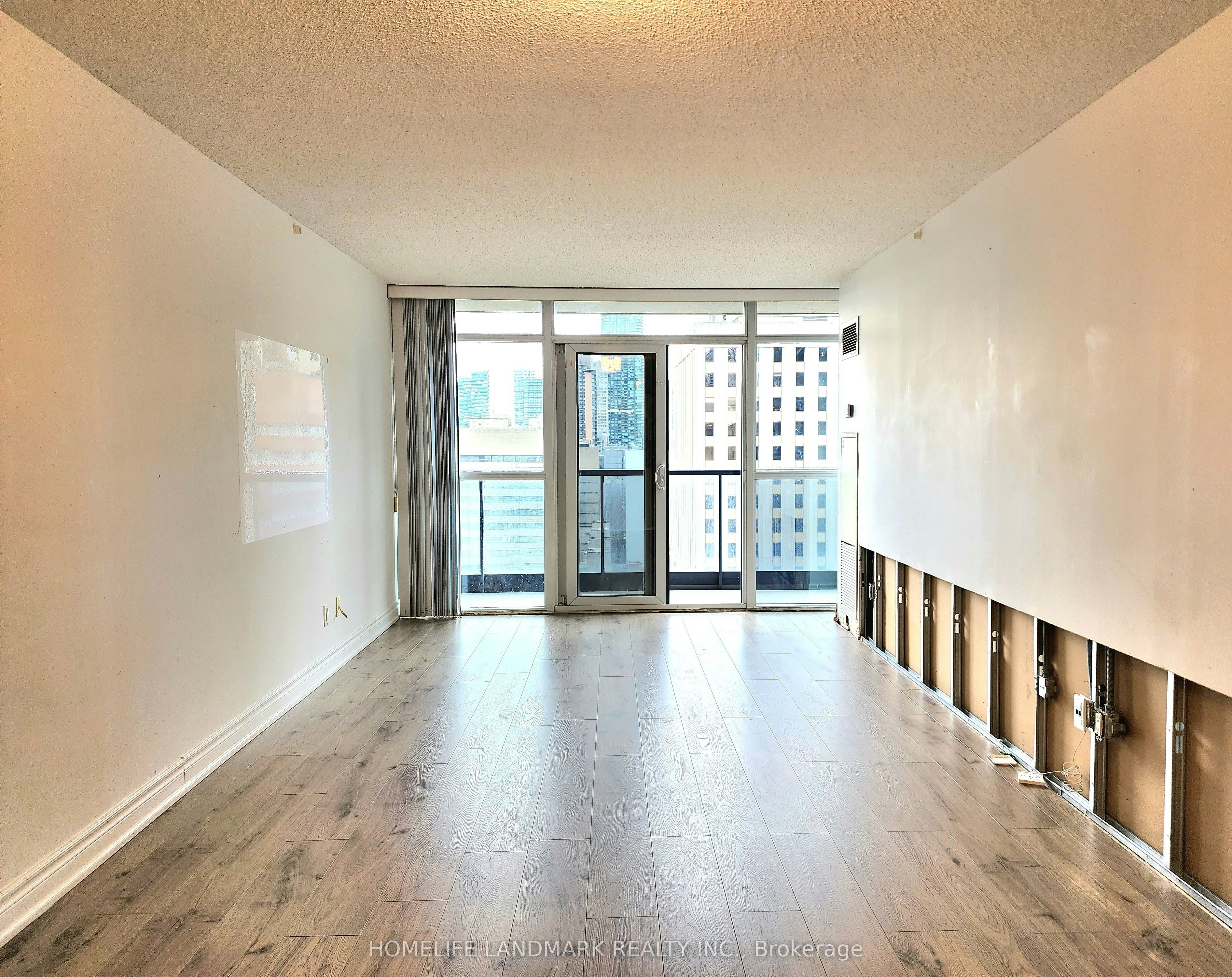 1810-21 Carlton Street, Toronto, ON, M5B 1L3 - 18