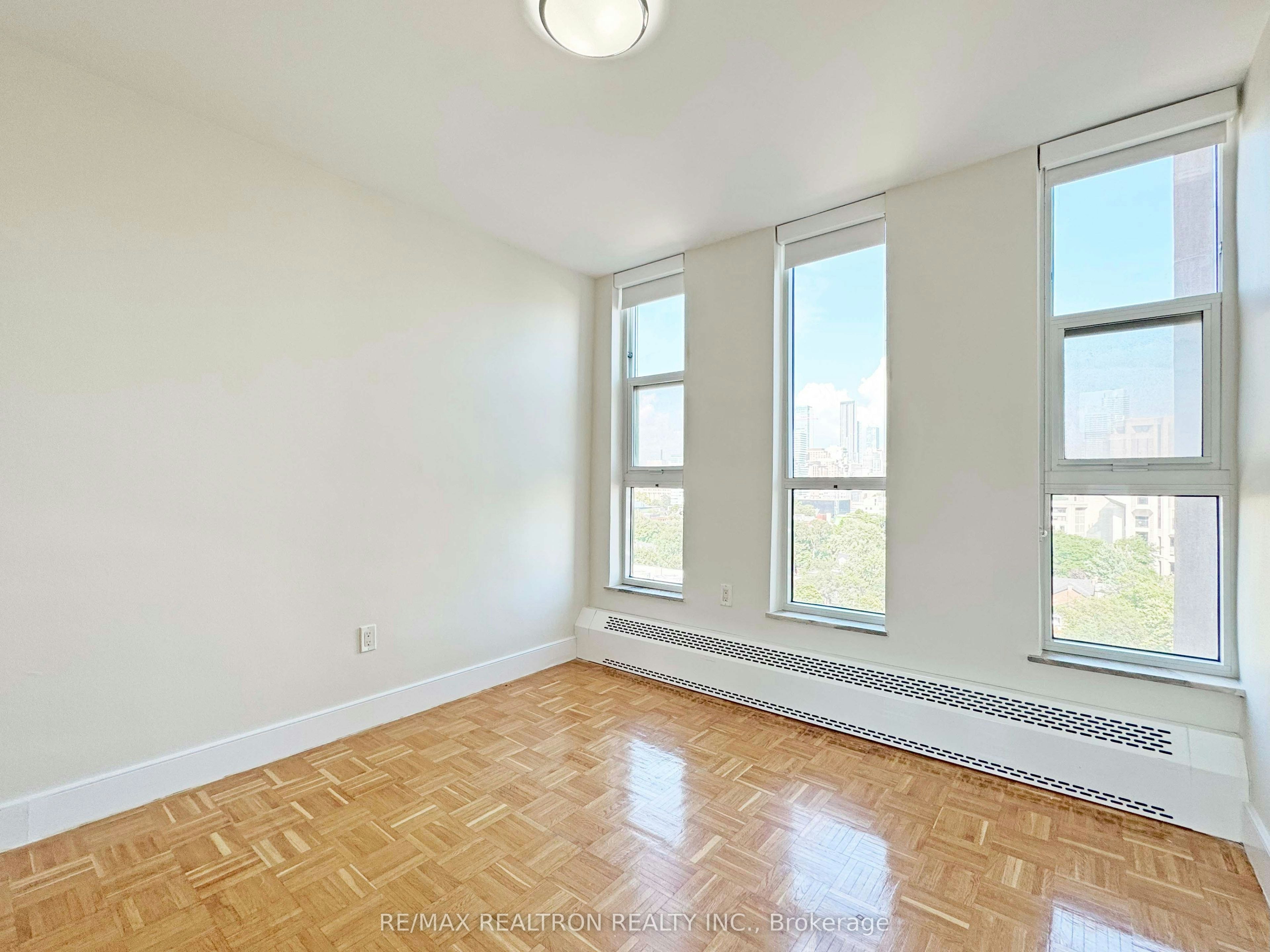 1704-666 Spadina Avenue, Toronto, ON, M5S 2H8 - 8
