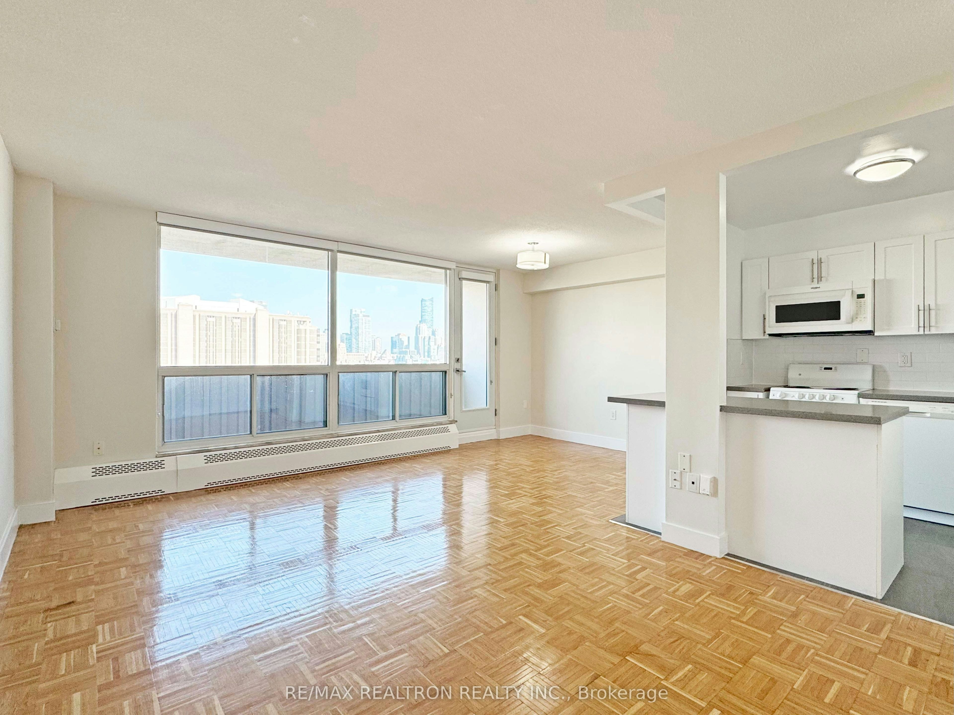 1704-666 Spadina Avenue, Toronto, ON, M5S 2H8 - 3