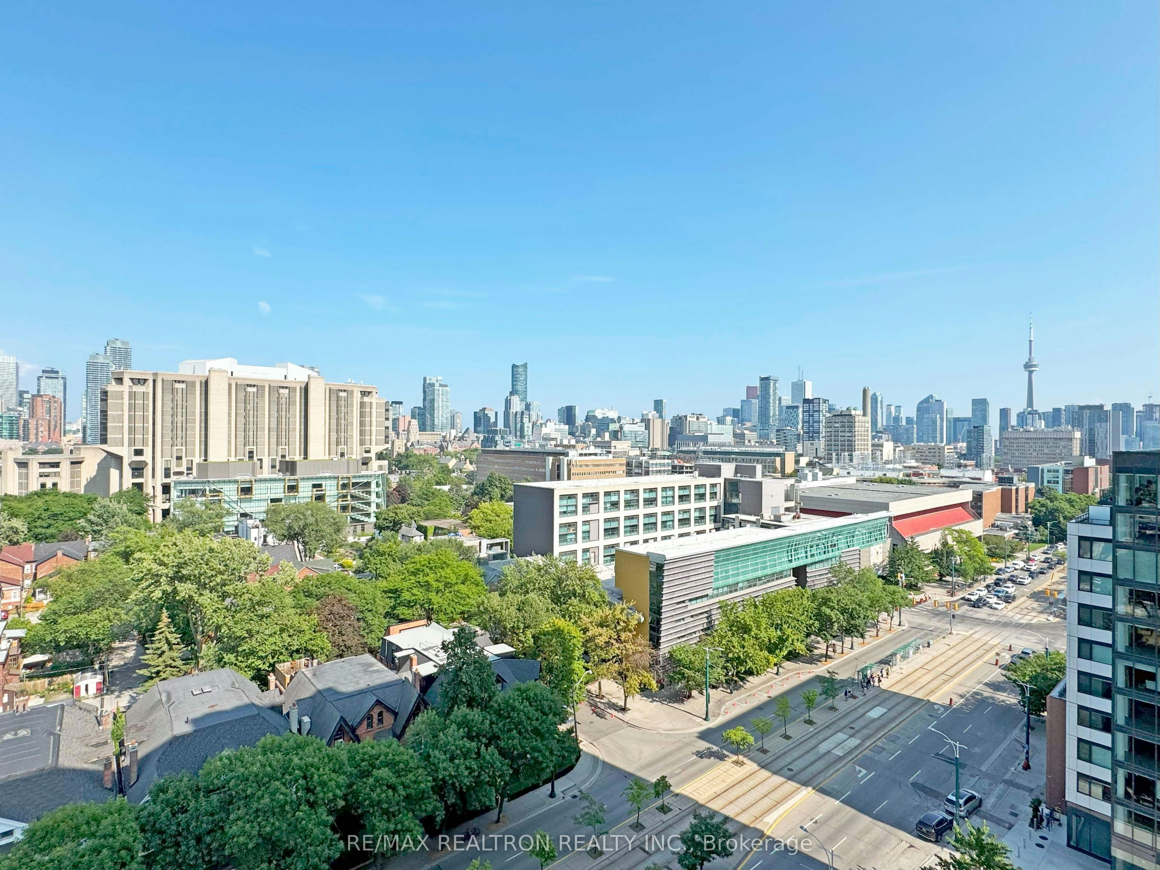 1704-666 Spadina Avenue, Toronto, ON, M5S 2H8