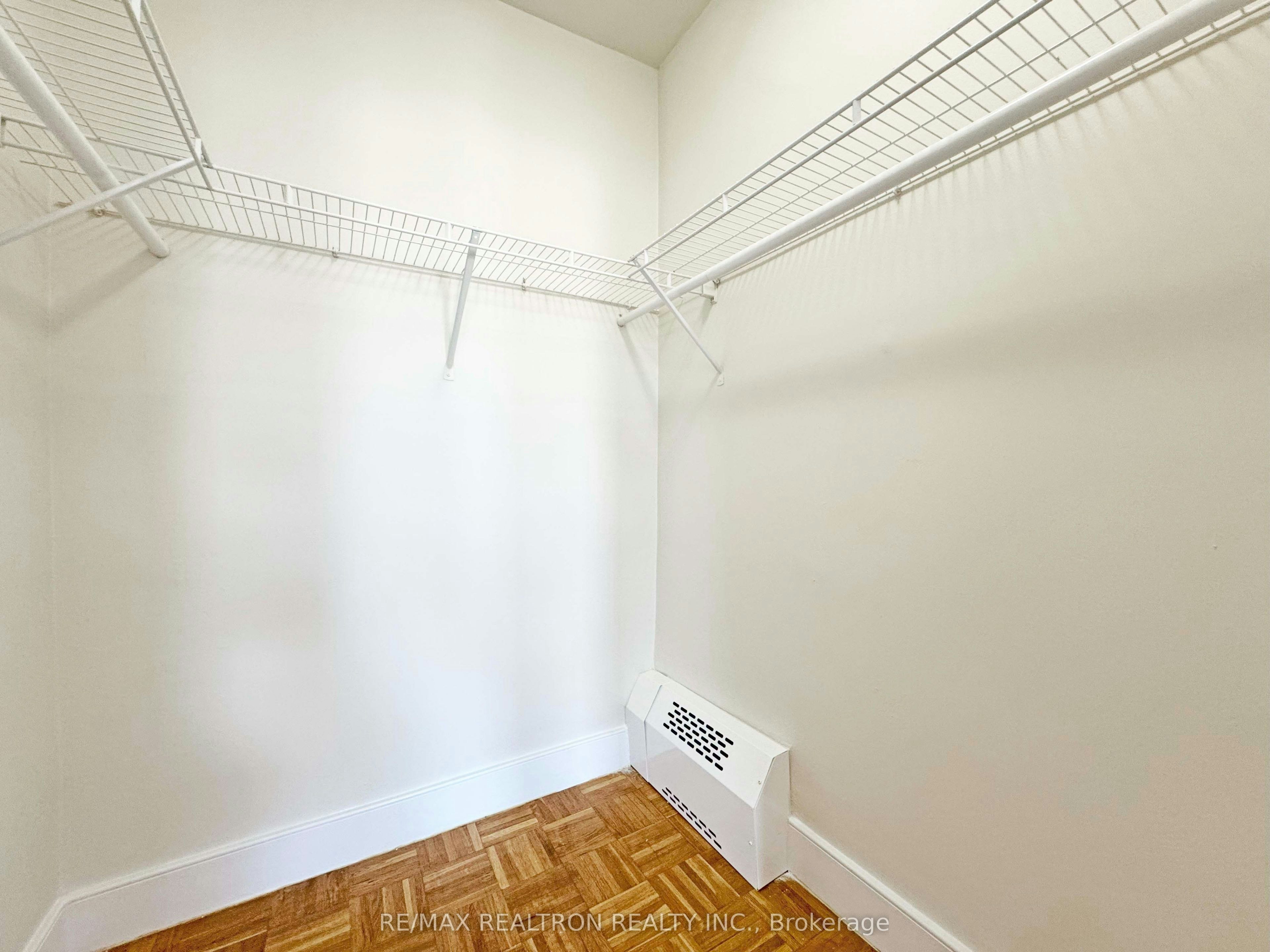 1704-666 Spadina Avenue, Toronto, ON, M5S 2H8 - 11