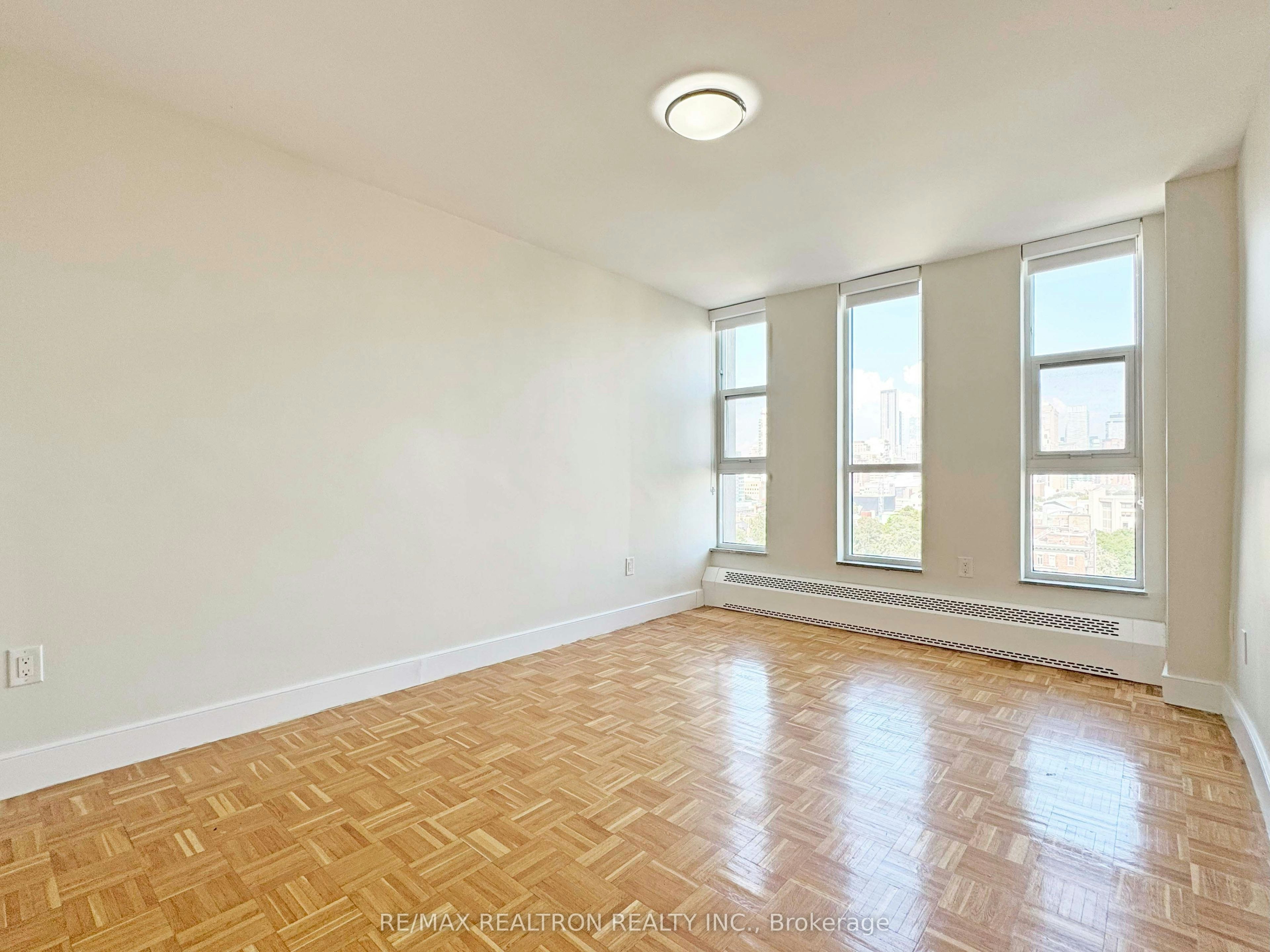 1704-666 Spadina Avenue, Toronto, ON, M5S 2H8 - 9