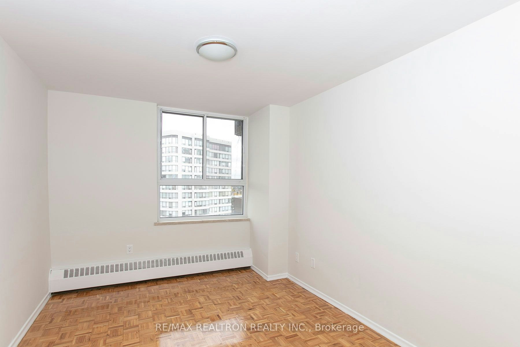 1110-6200 Bathurst Street, Toronto, ON, M2R 2A3 - 4