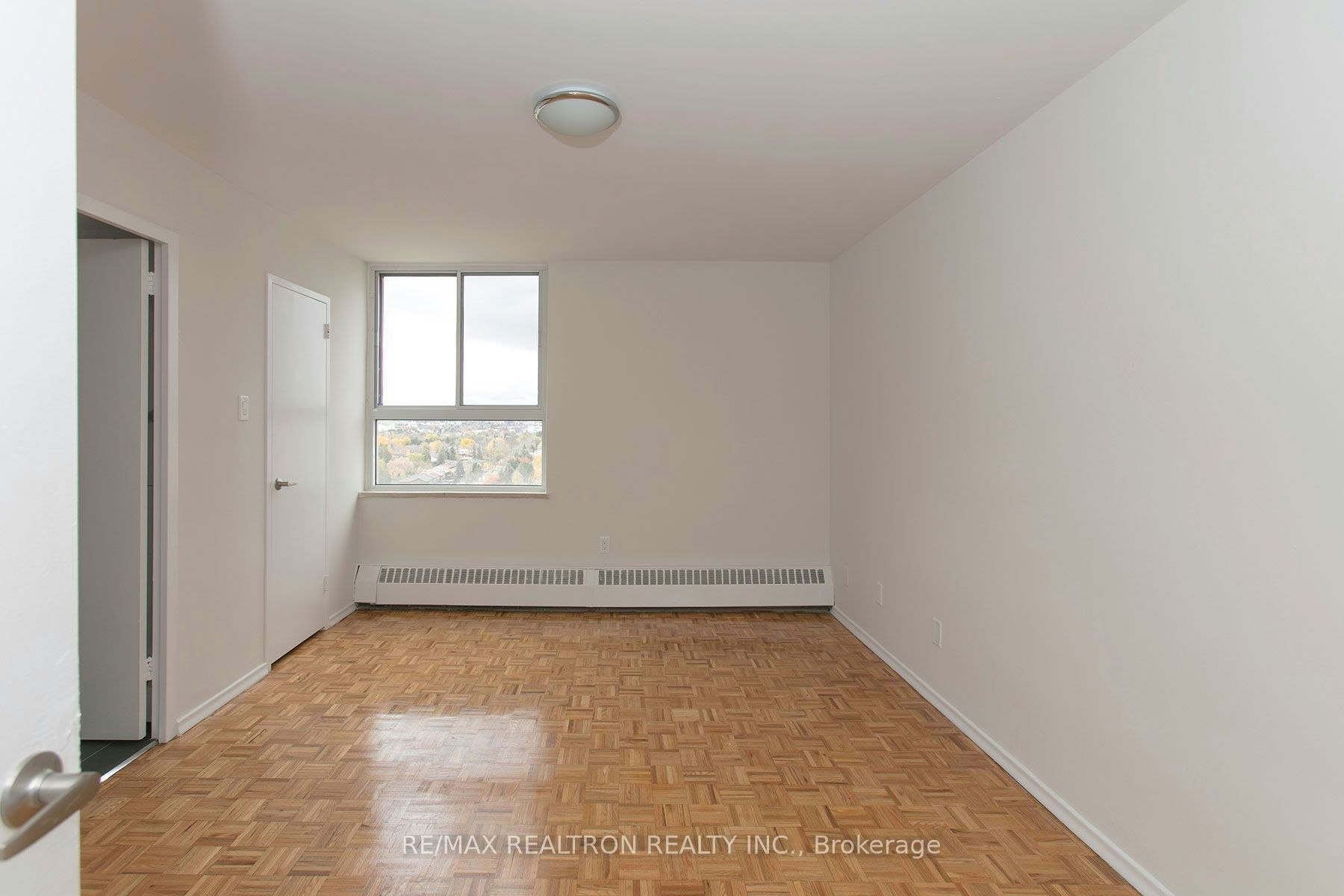 1110-6200 Bathurst Street, Toronto, ON, M2R 2A3 - 6
