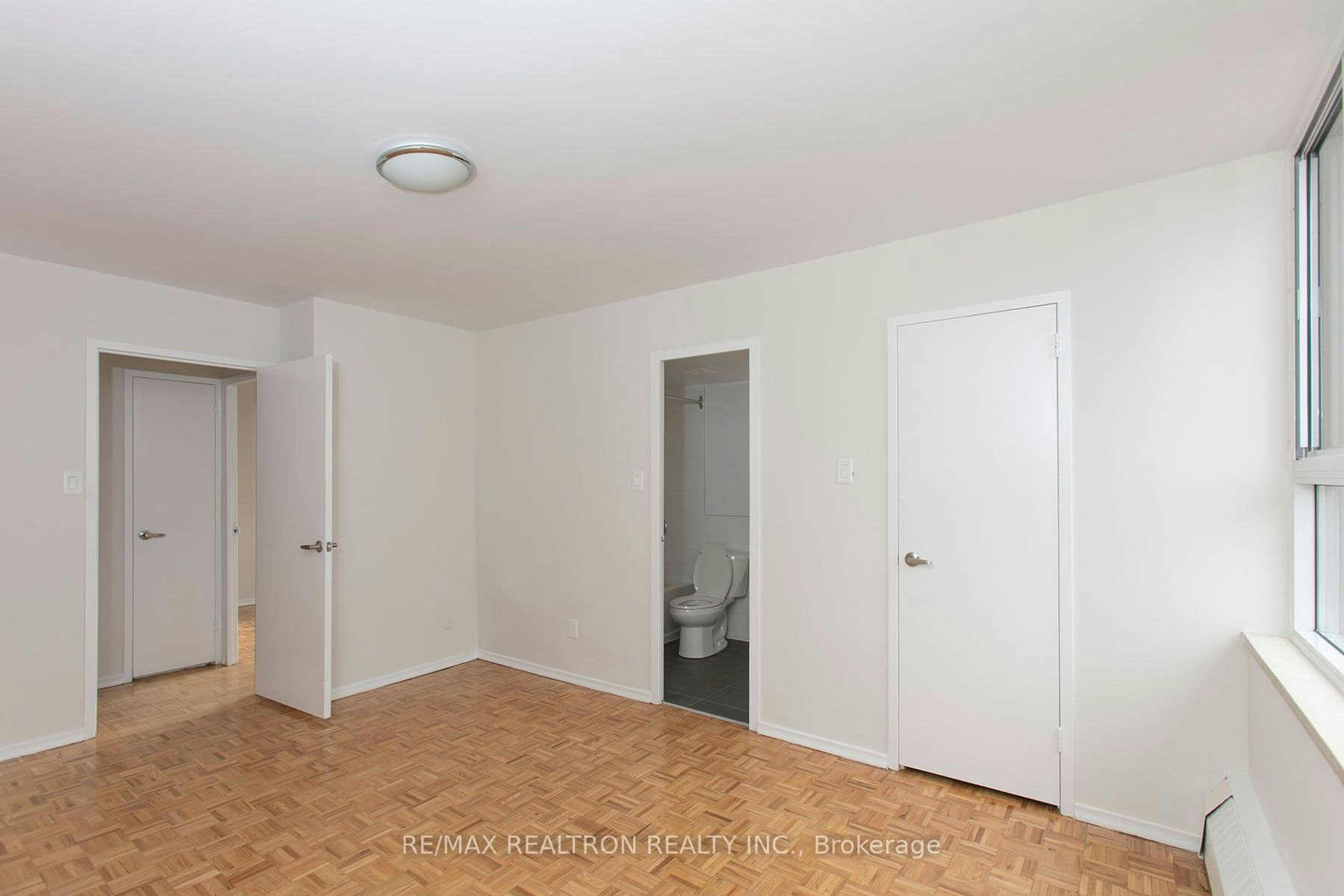 1110-6200 Bathurst Street, Toronto, ON, M2R 2A3 - 7