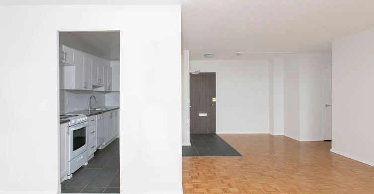 601-6200 Bathurst Street, Toronto, ON, M2R 2A3 - 3