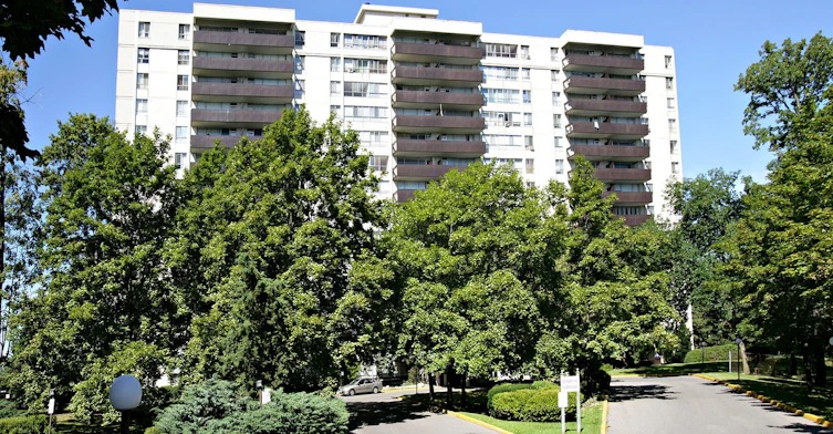 601-6200 Bathurst Street, Toronto, ON, M2R 2A3 - 11