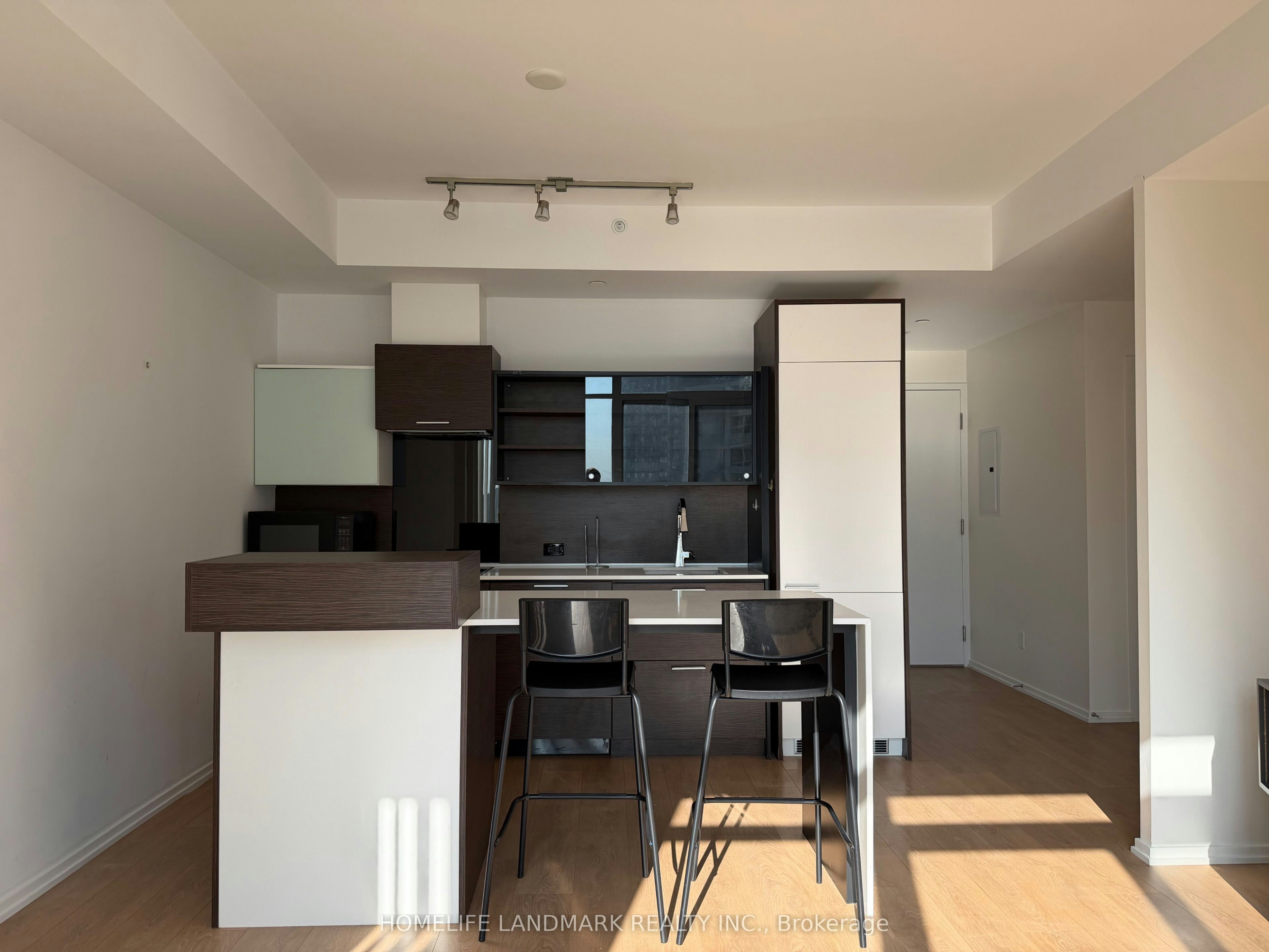 1906-75 St Nicholas Street, Toronto, ON, M4Y 0A5 - 8
