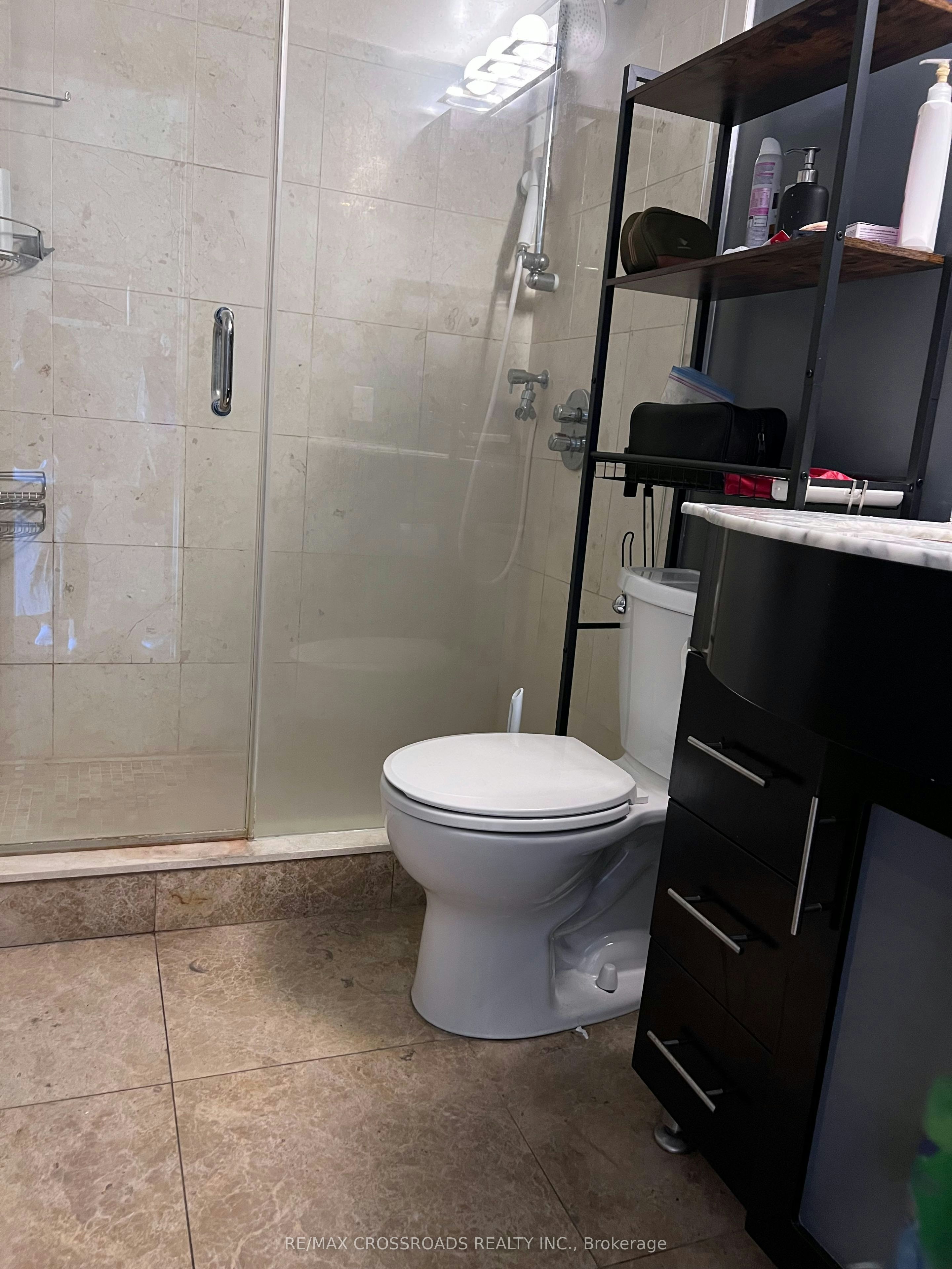Ph12-633 Bay Street, Toronto, ON, M5G 2G4 - 21