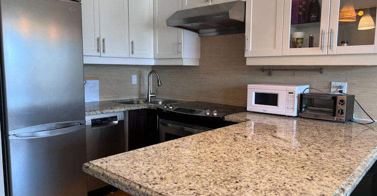 Ph12-633 Bay Street, Toronto, ON, M5G 2G4 - 15