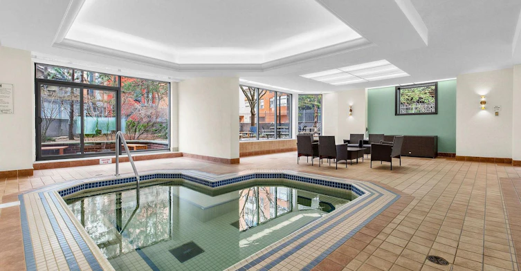 Ph12-633 Bay Street, Toronto, ON, M5G 2G4 - 10
