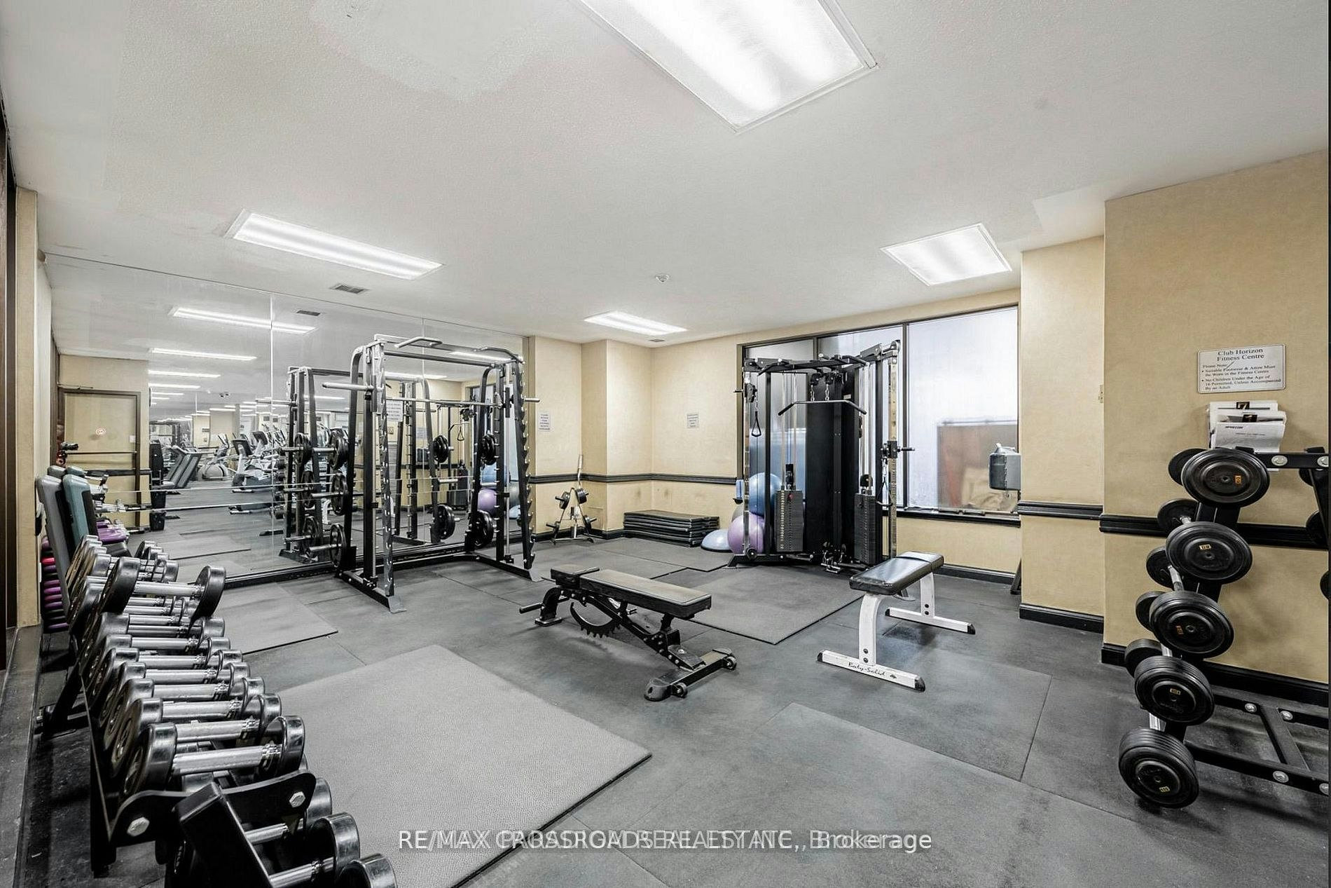 Ph12-633 Bay Street, Toronto, ON, M5G 2G4 - 11