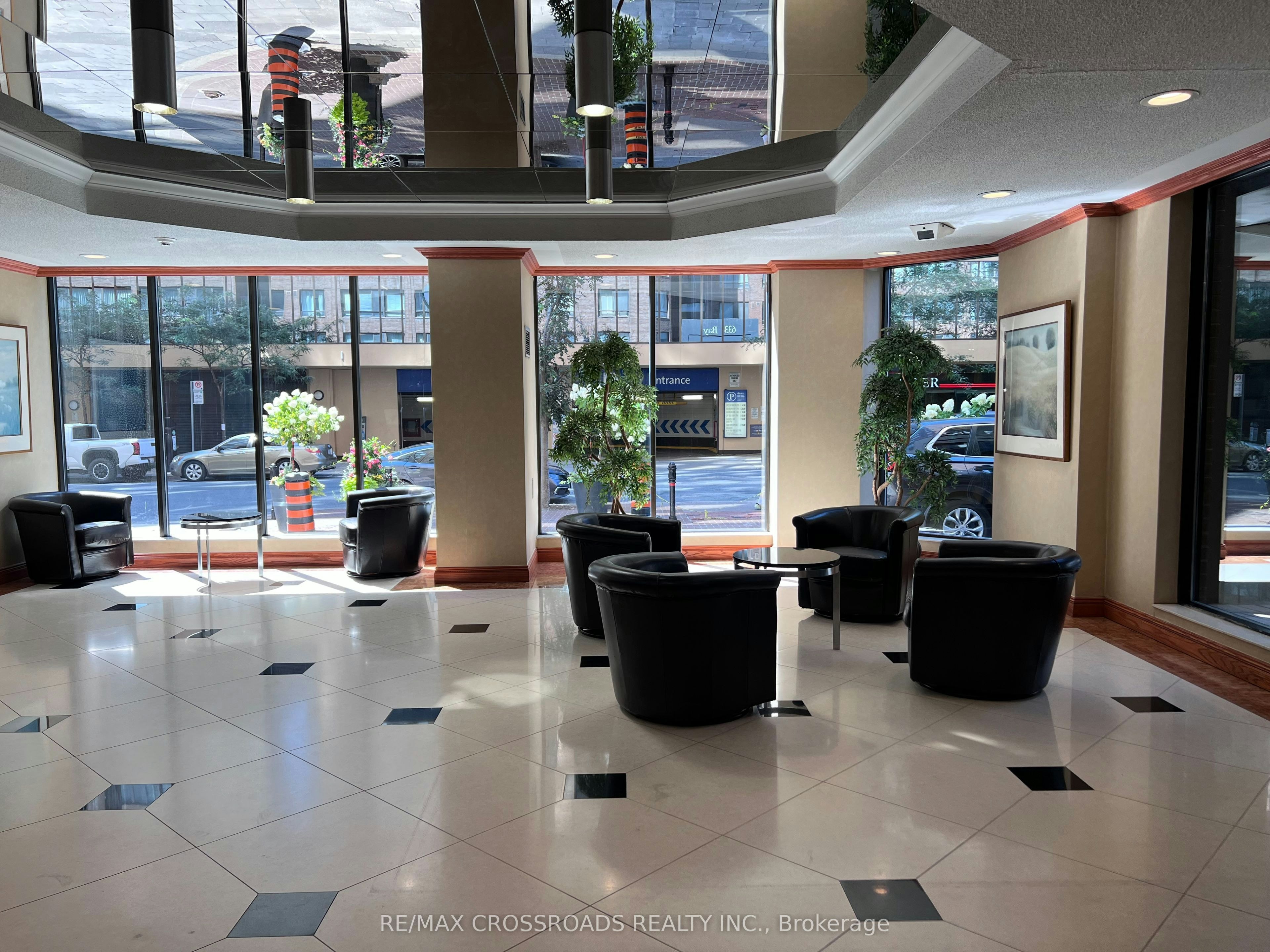 Ph12-633 Bay Street, Toronto, ON, M5G 2G4 - 7