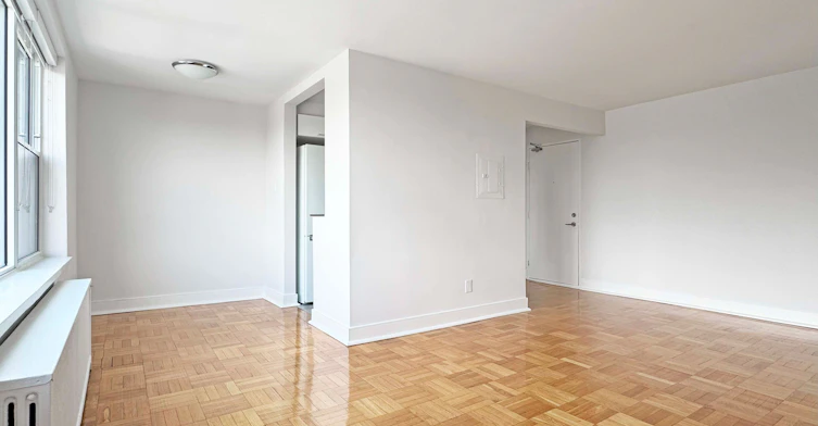 308-1545 Bathurst Street, Toronto, ON, M5P 3H6 - 3