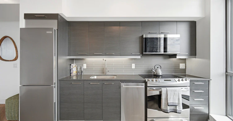 607-90 Trinity Street, Toronto, ON, M5A 0E4 - 7