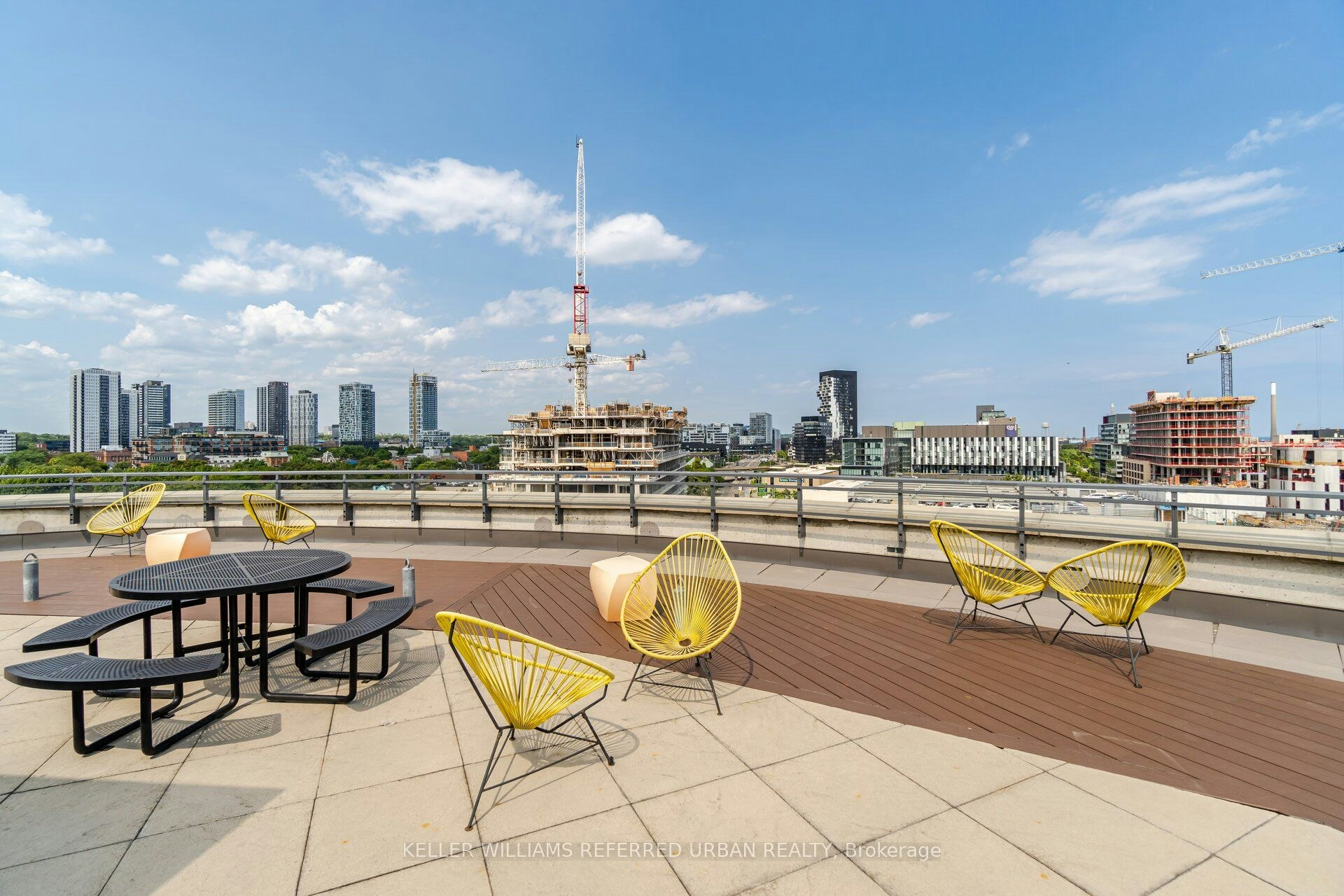 607-90 Trinity Street, Toronto, ON, M5A 0E4 - 34