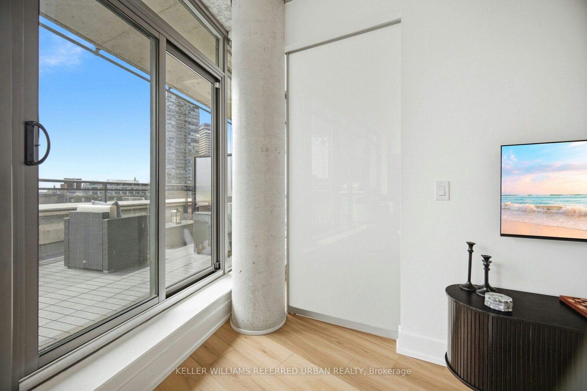 607-90 Trinity Street, Toronto, ON, M5A 0E4 - 10