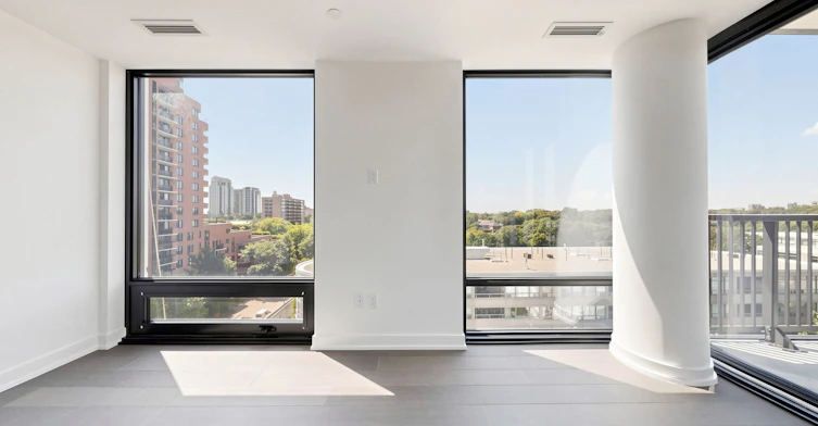 1009-91 Montclair Avenue, Toronto, ON, M5P 0B1 - 6
