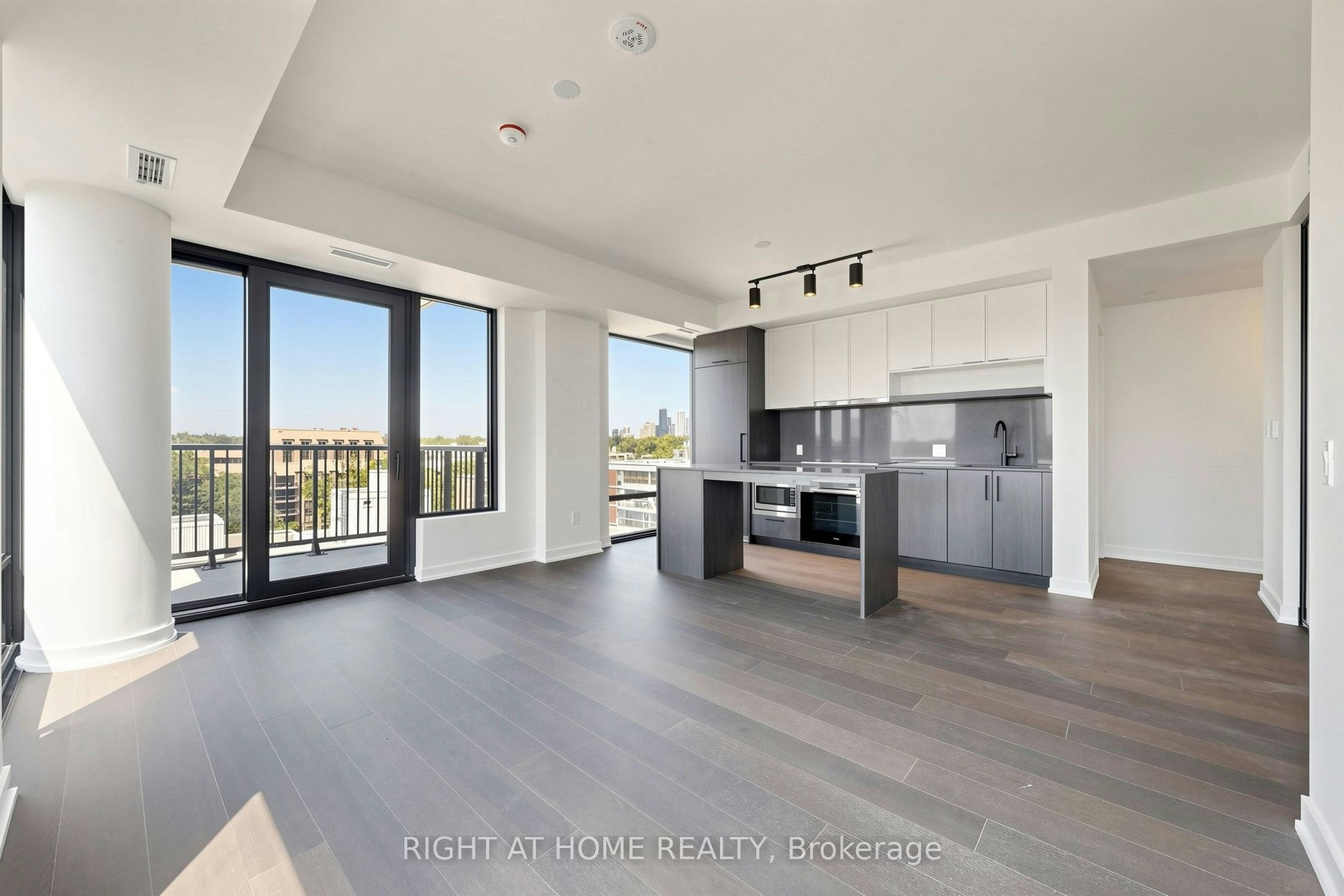 1009-91 Montclair Avenue, Toronto, ON, M5P 0B1 - 9