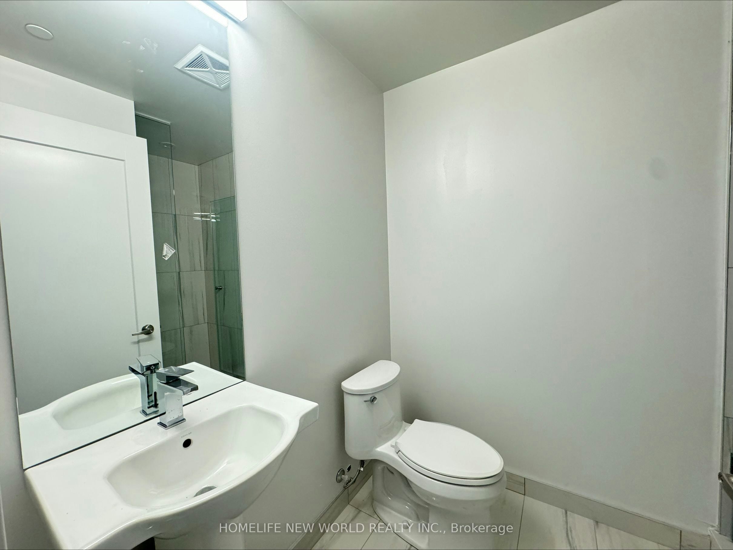 2212 E-70 Princess Street, Toronto, ON, M5A 0X6 - 7