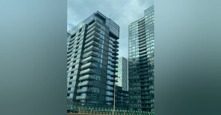 21-80 Queens Wharf Road, Toronto, ON, M5V 0J3