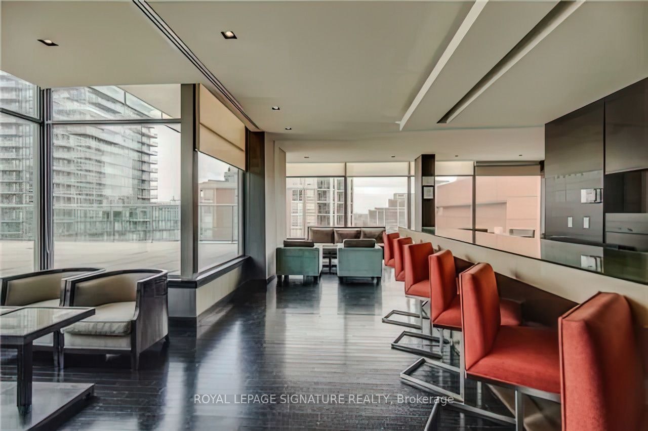2205-18 Yorkville Avenue, Toronto, ON, M4W 3Y8 - 14