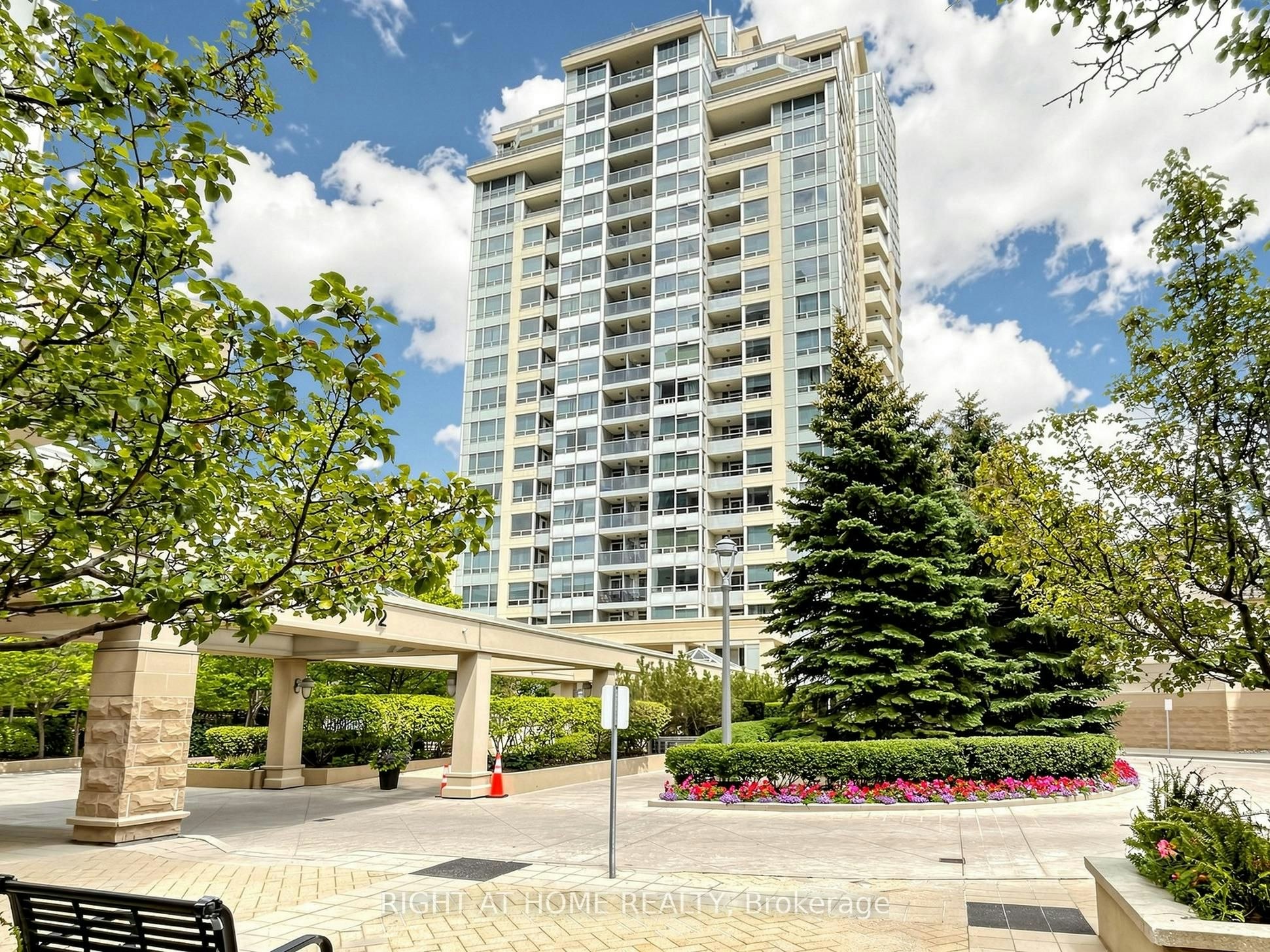 606-8 Rean Drive, Toronto, ON, M2K 1H1