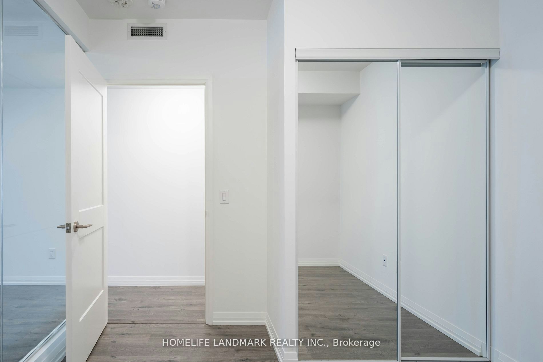601-8 Widmer Street, Toronto, ON, M5V 0W6 - 9