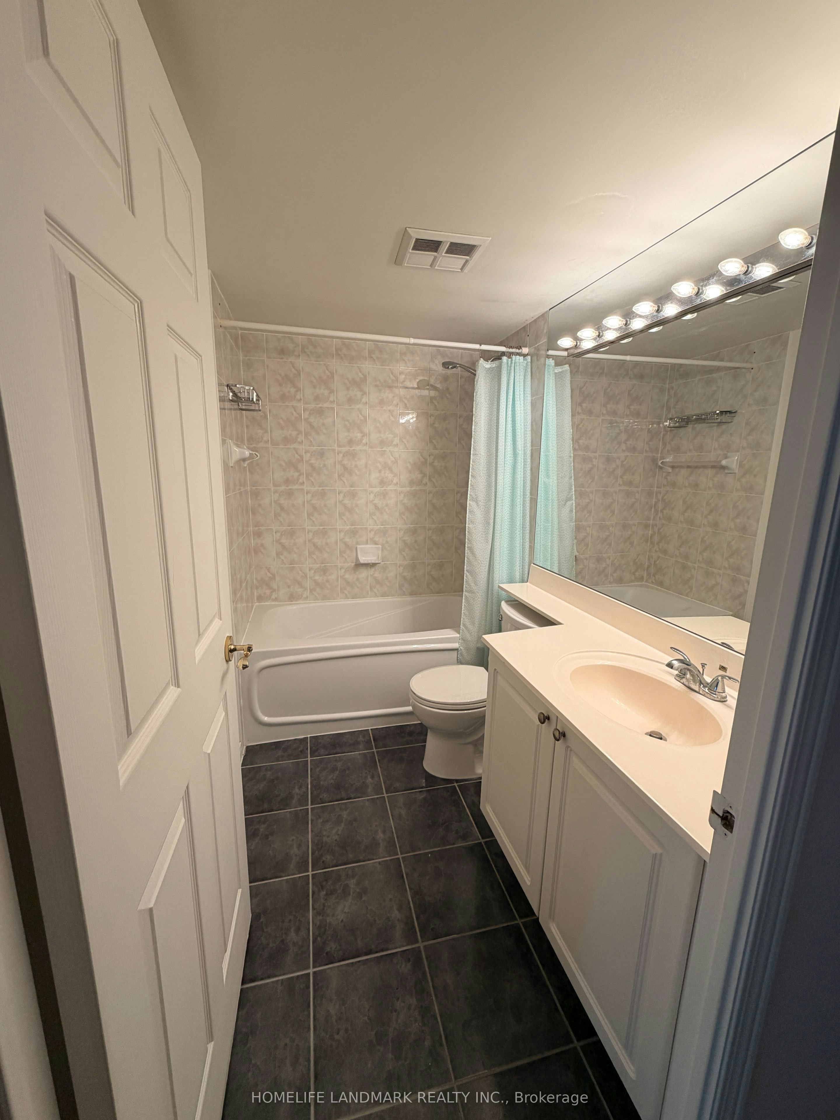 902-887 Bay Street, Toronto, ON, M5S 3K4 - 4
