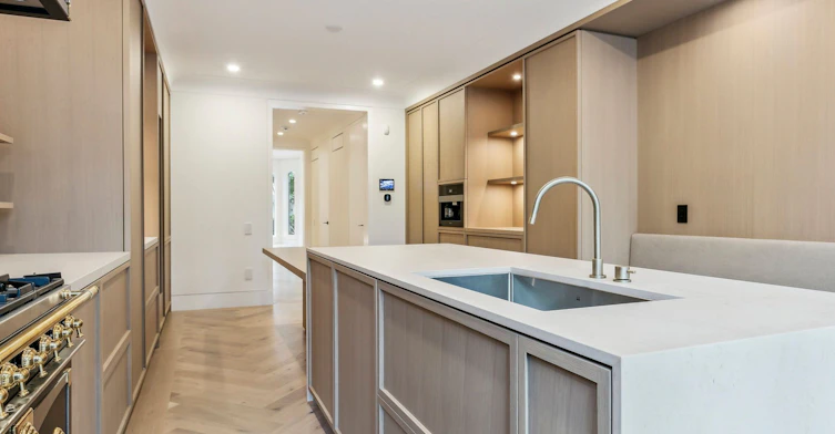 55 Hazelton Avenue, Toronto, ON, M5R 2E3 - 10