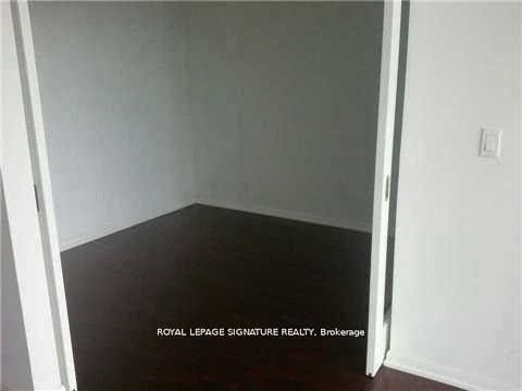 2301-832 Bay Street, Toronto, ON, M5S 1Z6 - 9