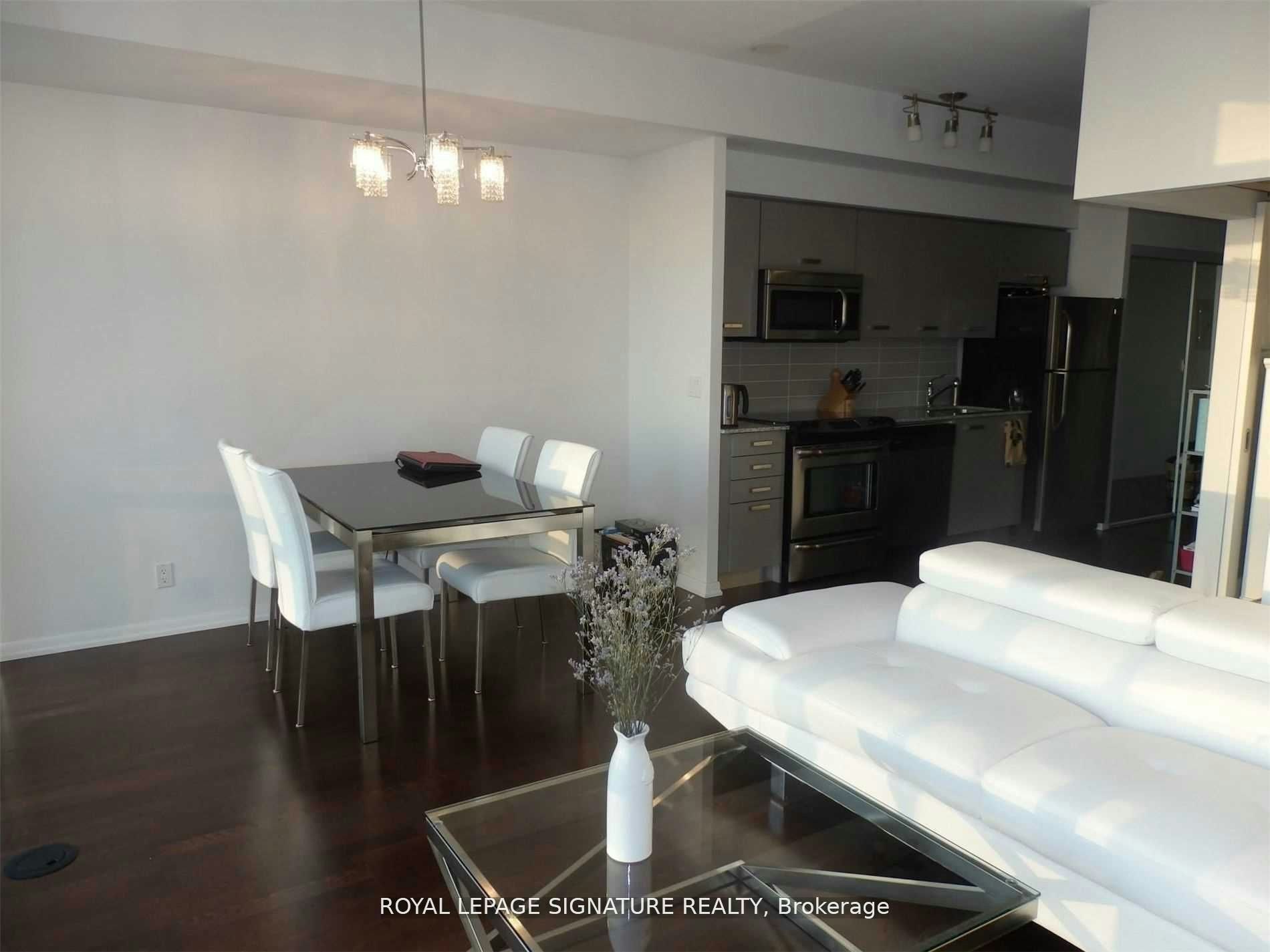 2301-832 Bay Street, Toronto, ON, M5S 1Z6 - 2