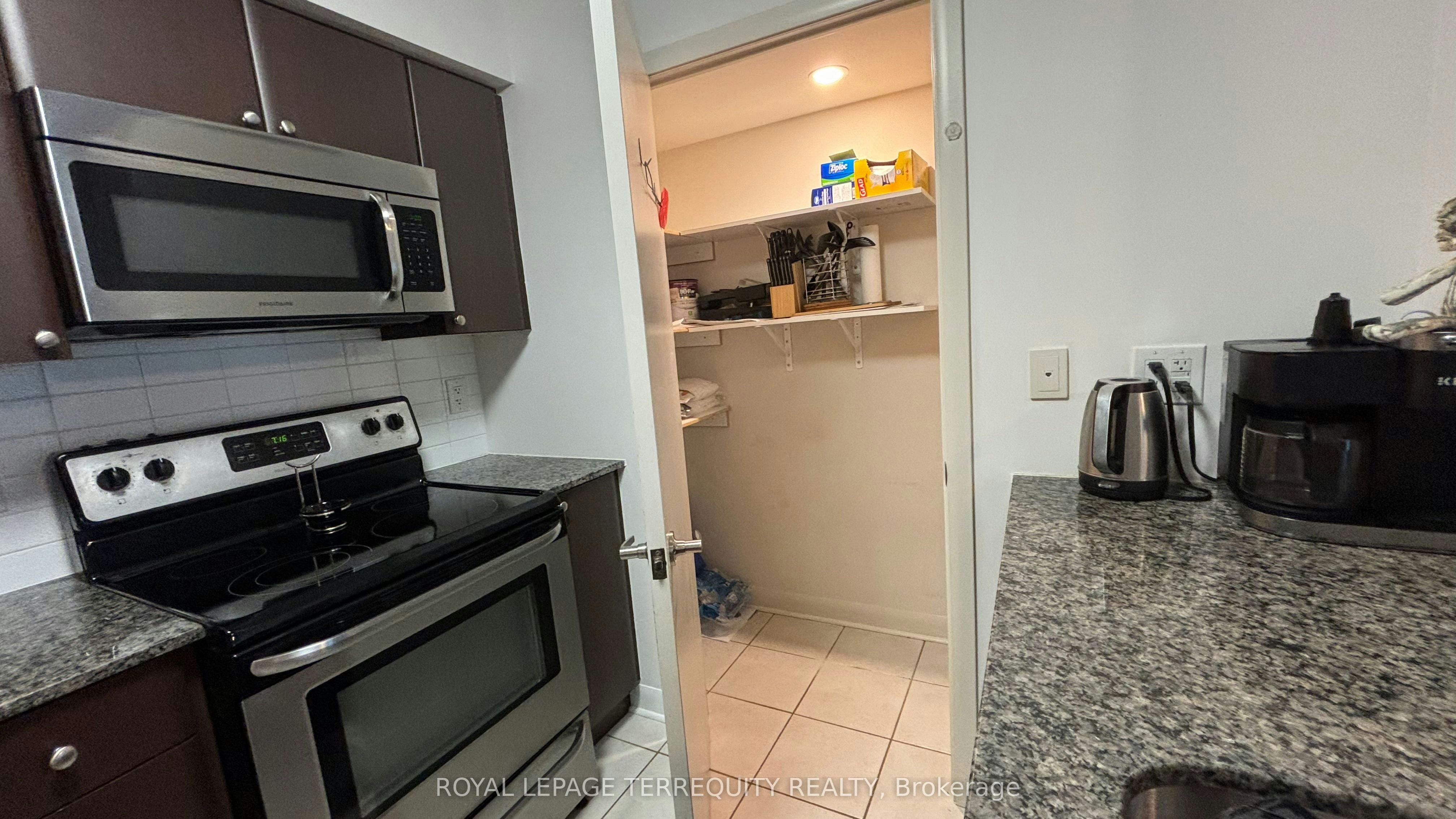 835-525 Wilson Avenue, Toronto, ON, M3H 0A7 - 30