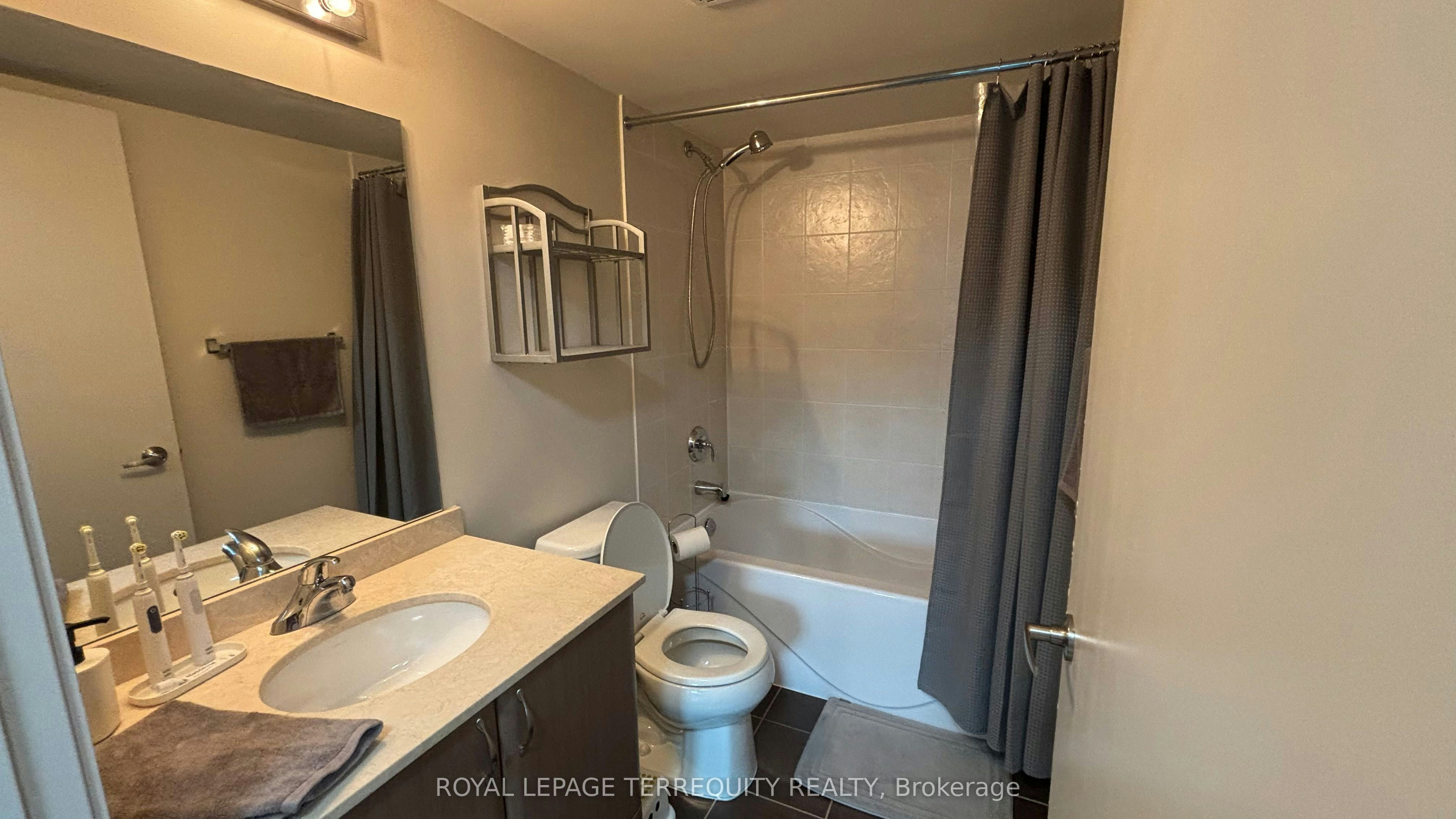 835-525 Wilson Avenue, Toronto, ON, M3H 0A7 - 13