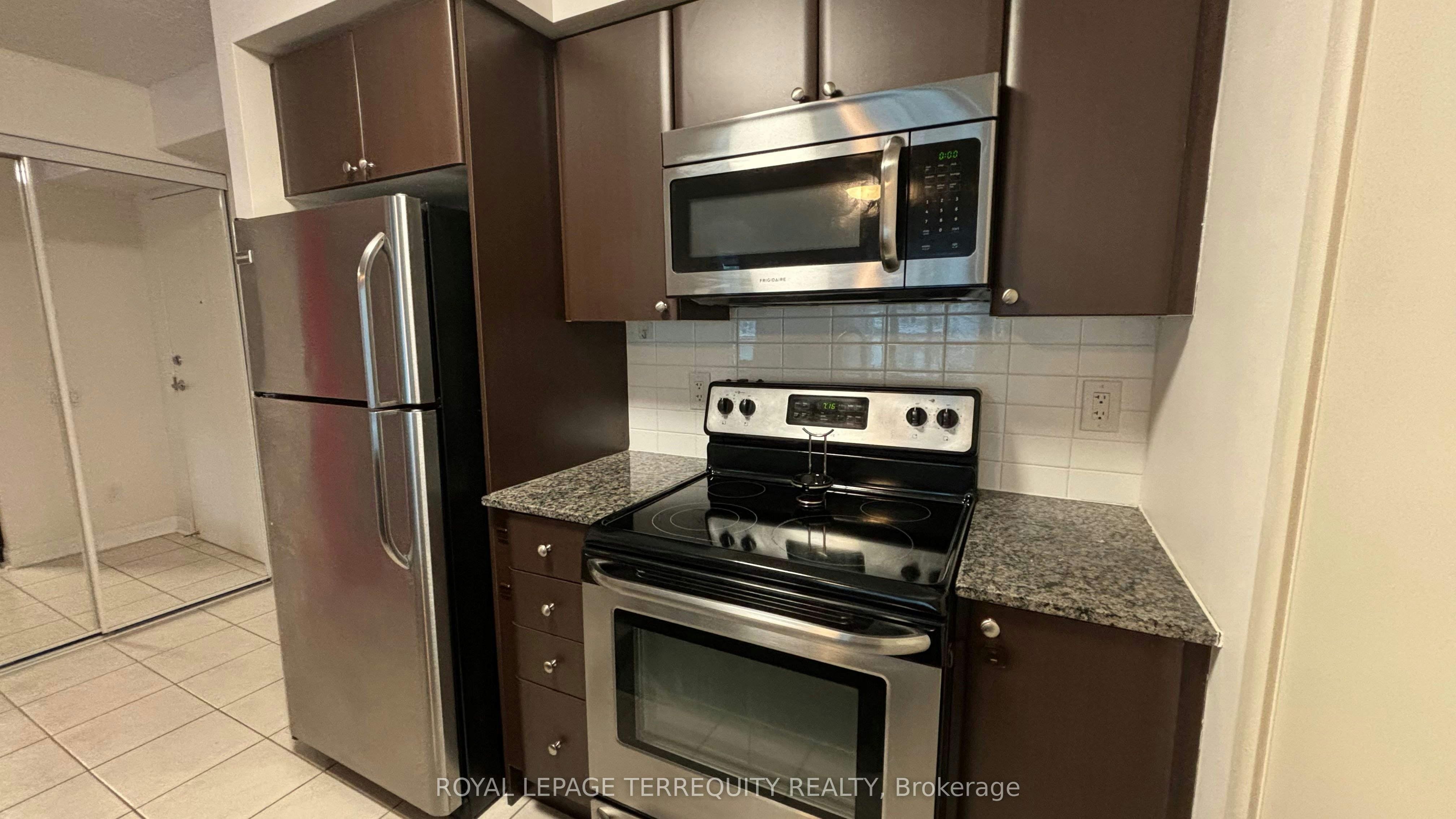 835-525 Wilson Avenue, Toronto, ON, M3H 0A7 - 31