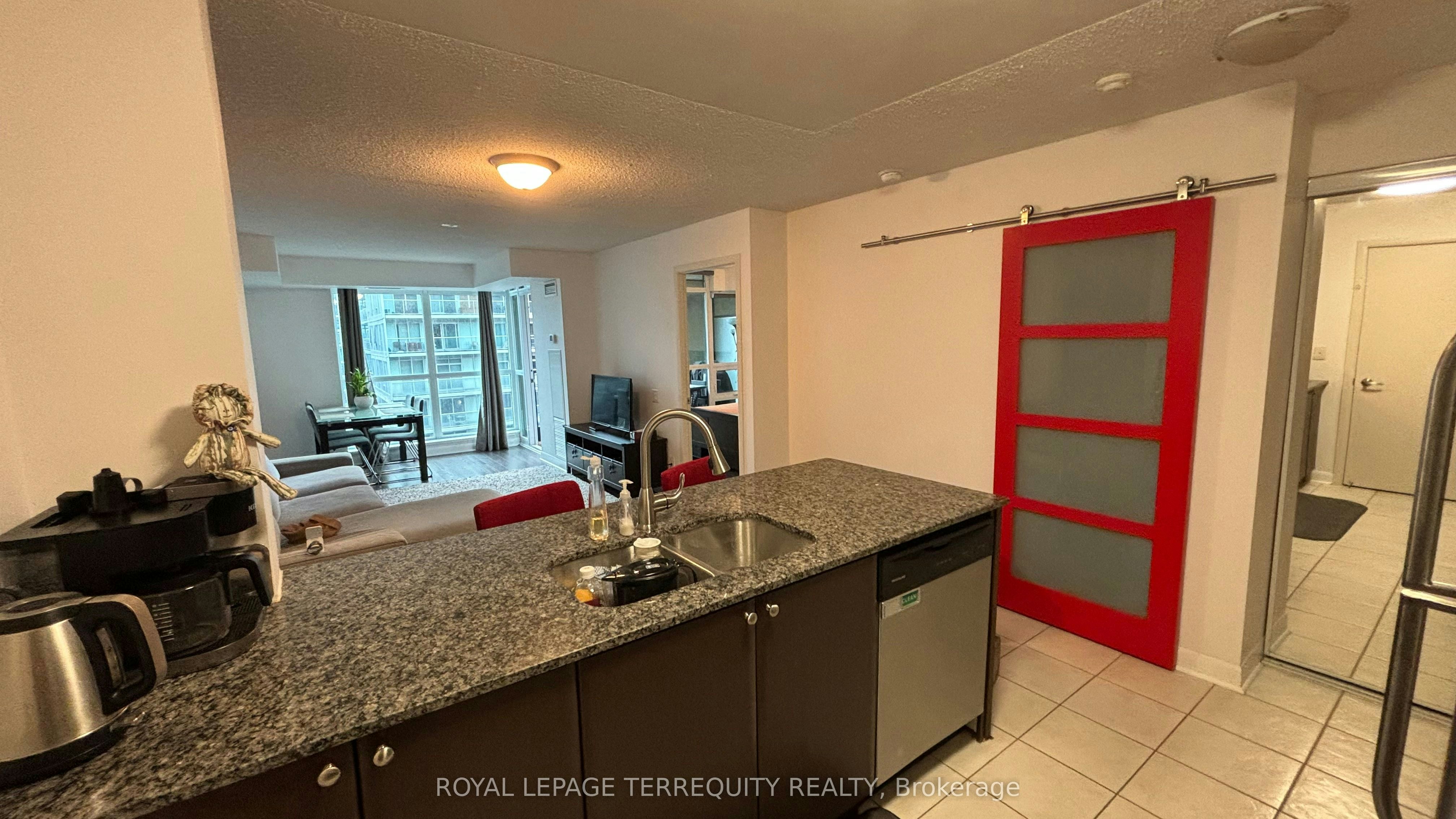 835-525 Wilson Avenue, Toronto, ON, M3H 0A7 - 5