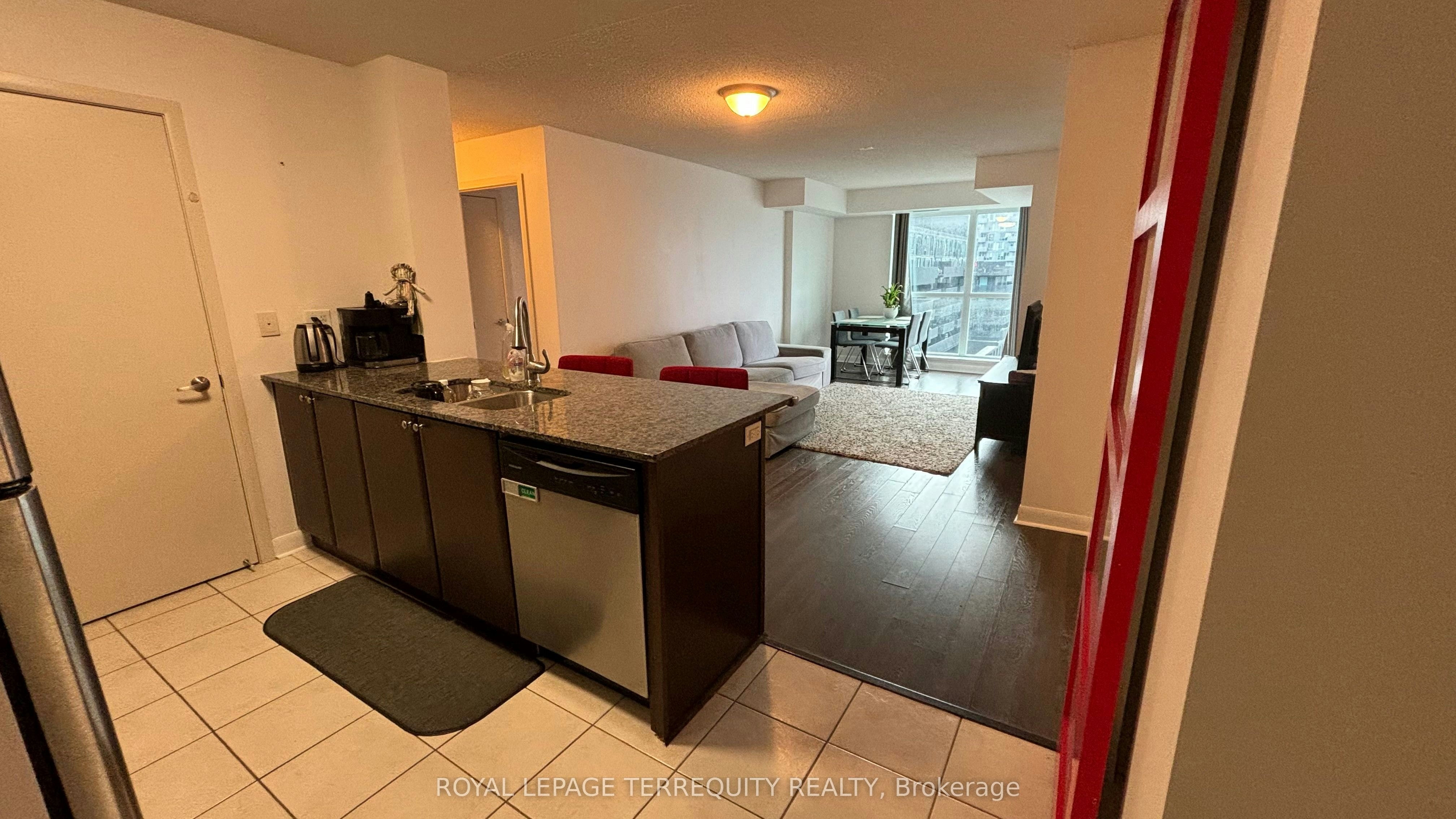 835-525 Wilson Avenue, Toronto, ON, M3H 0A7 - 3