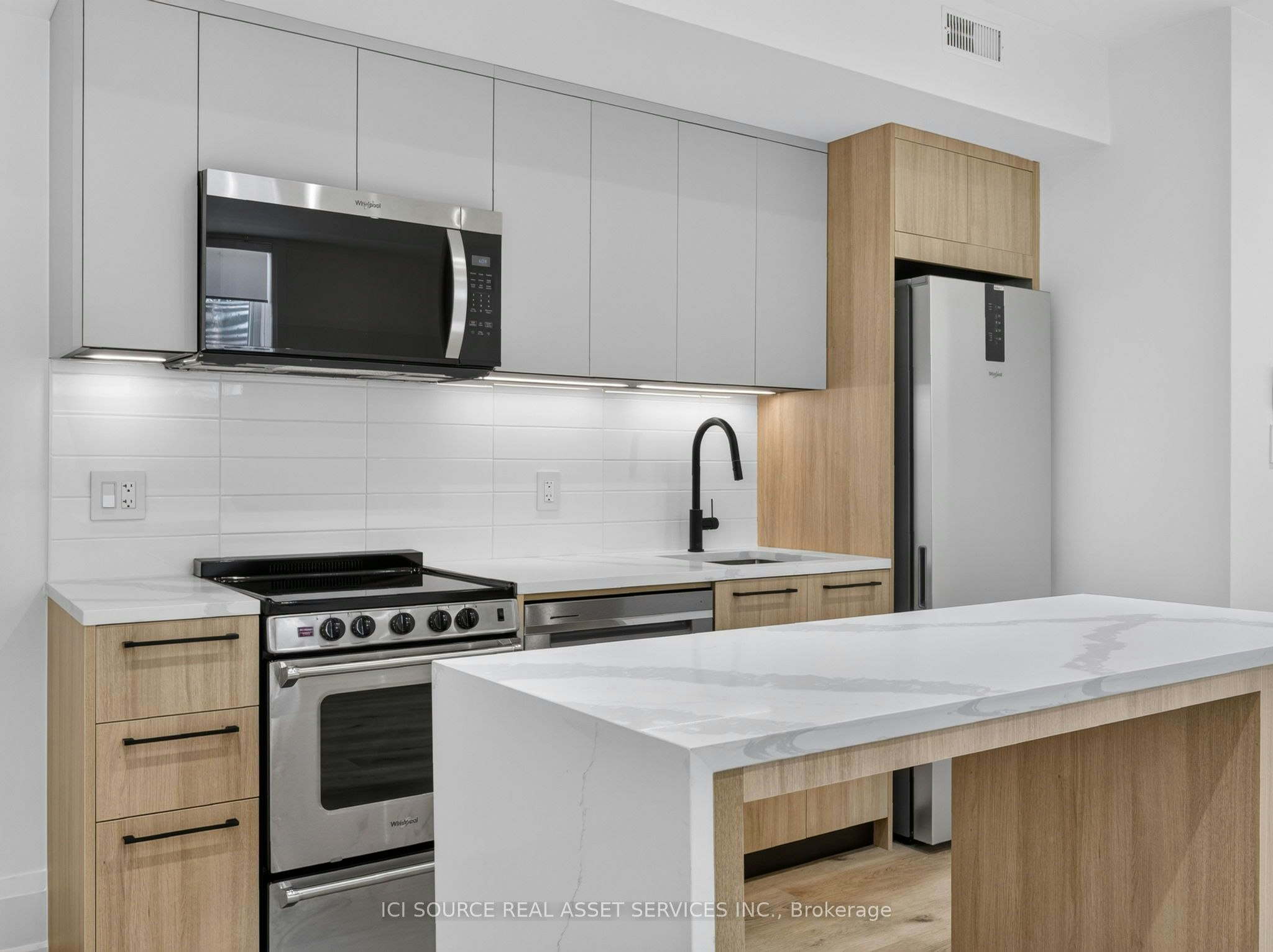 Unit 6-28 Norcross Road, Toronto, ON, M3H 2R4 - 3