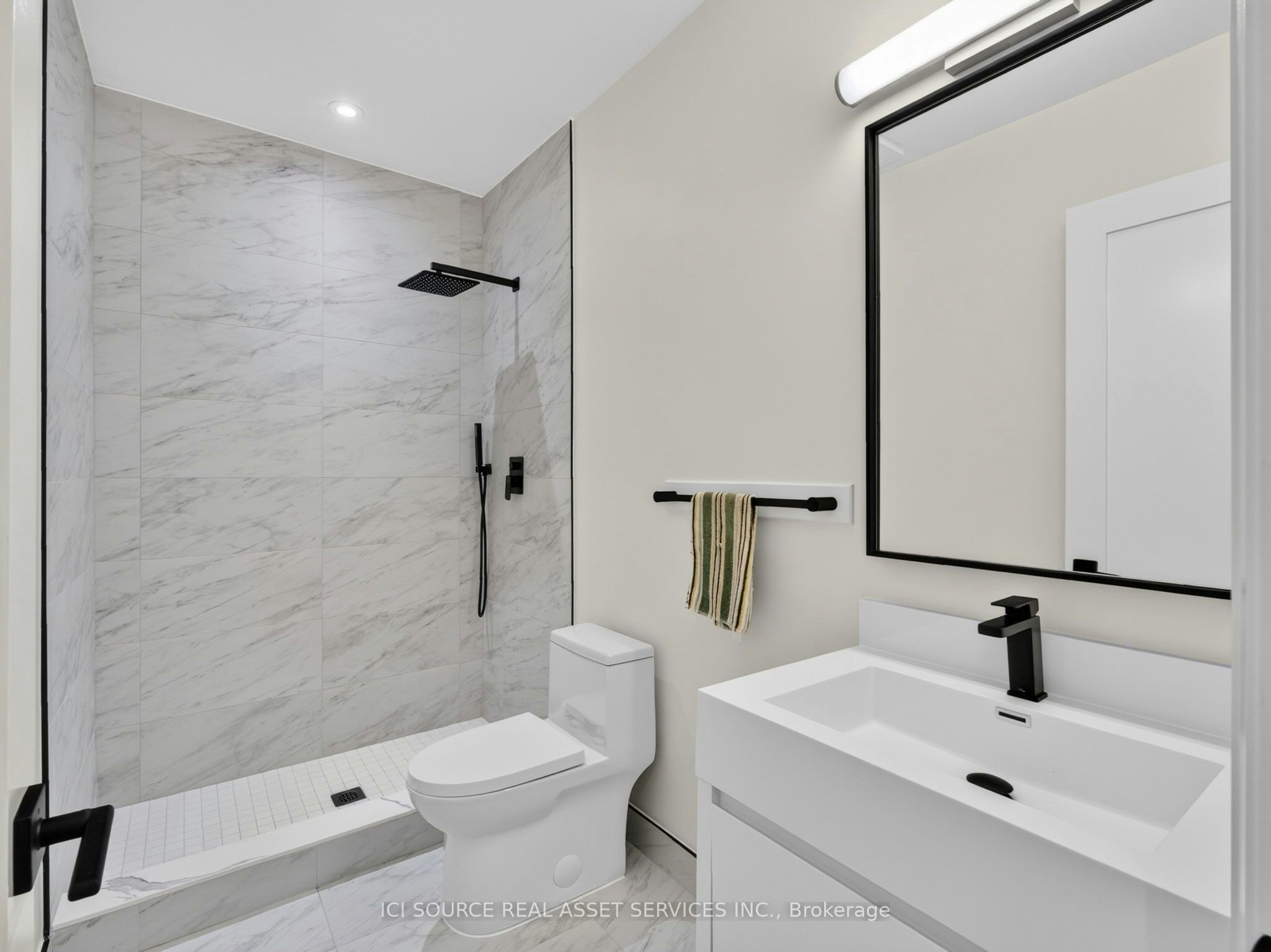 Unit 6-28 Norcross Road, Toronto, ON, M3H 2R4 - 16