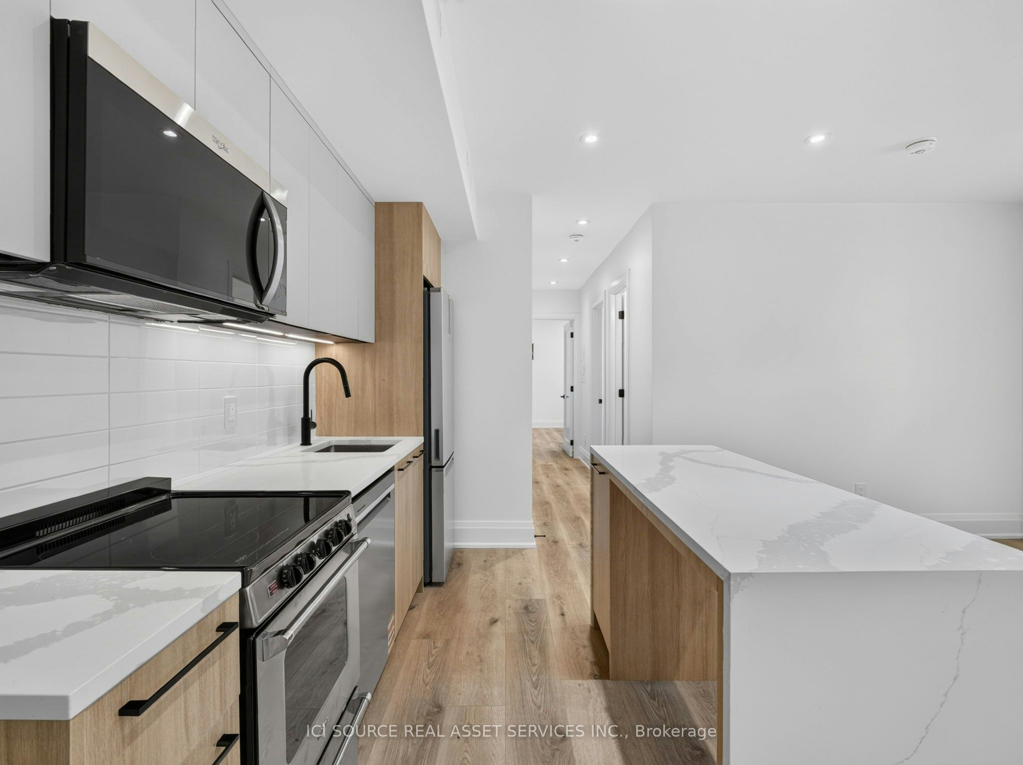 Unit 6-28 Norcross Road, Toronto, ON, M3H 2R4 - 6