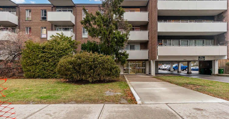 104-1222 York Mills Road, Toronto, ON, M3A 1Y5 - 2