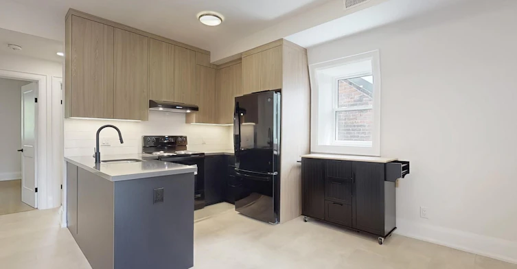 3-28 Beaconsfield Avenue, Toronto, ON, M6J 3H9 - 6