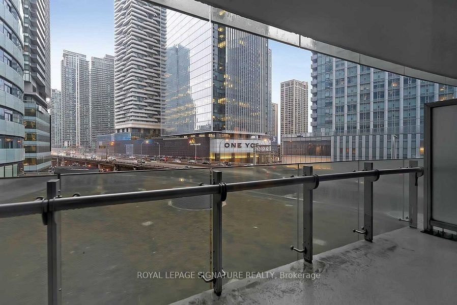 311-12 York Street, Toronto, ON, M5J 0A9 - 16