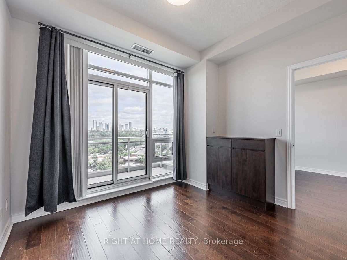1008-2756 Old Leslie Street, Toronto, ON, M2K 0E2 - 9