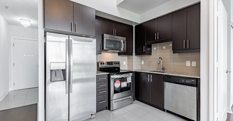 1008-2756 Old Leslie Street, Toronto, ON, M2K 0E2 - 6