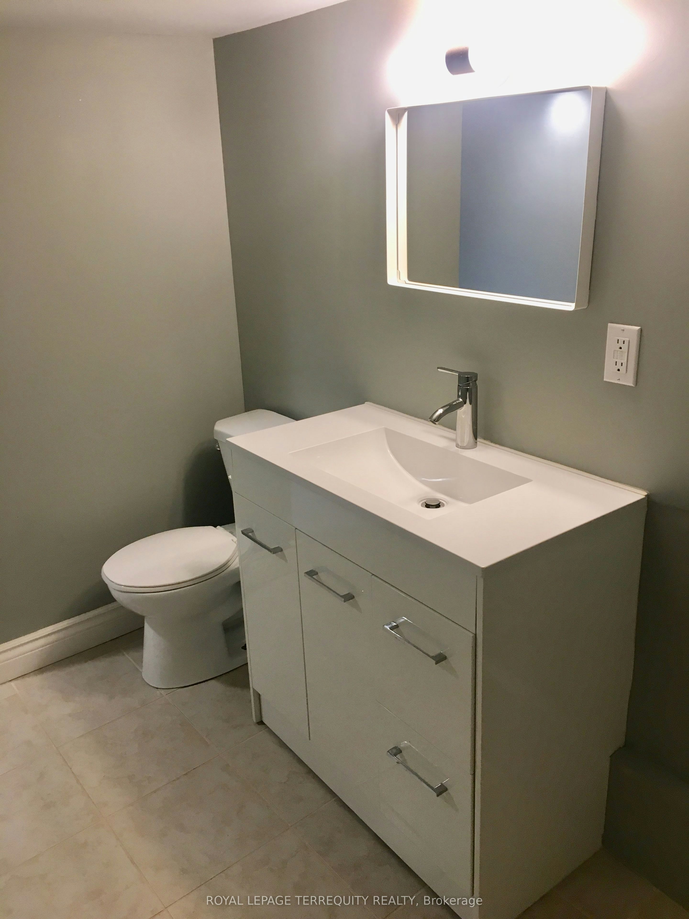 Lower Unit-305 Margueretta Street, Toronto, ON, M6H 3S4 - 11