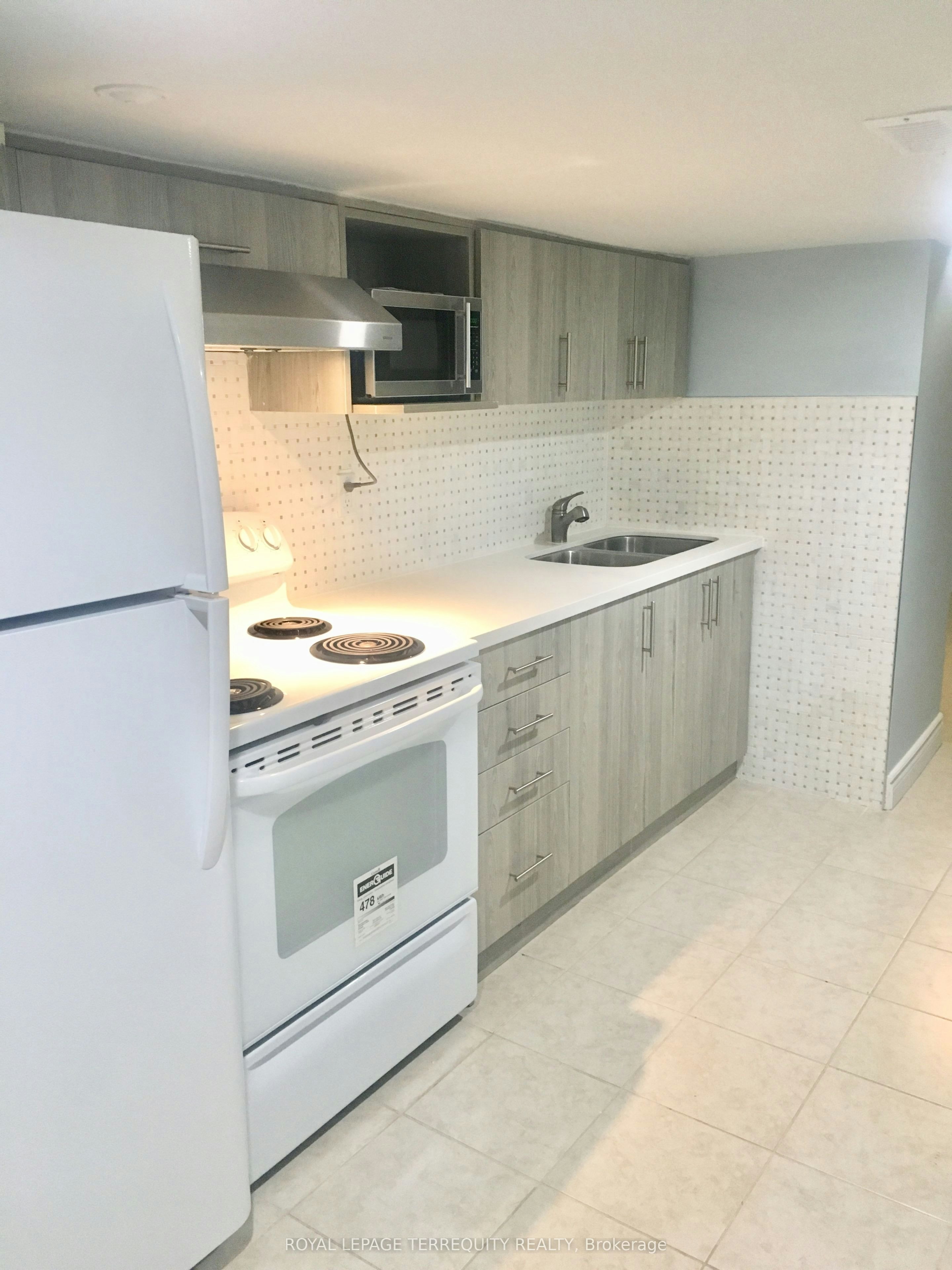 Lower Unit-305 Margueretta Street, Toronto, ON, M6H 3S4